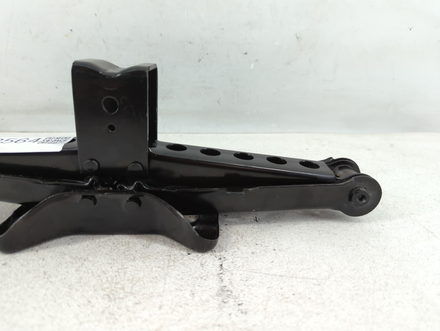 2017 Dodge Journey Spare Scissor Car Jack - Oemusedautoparts1.com