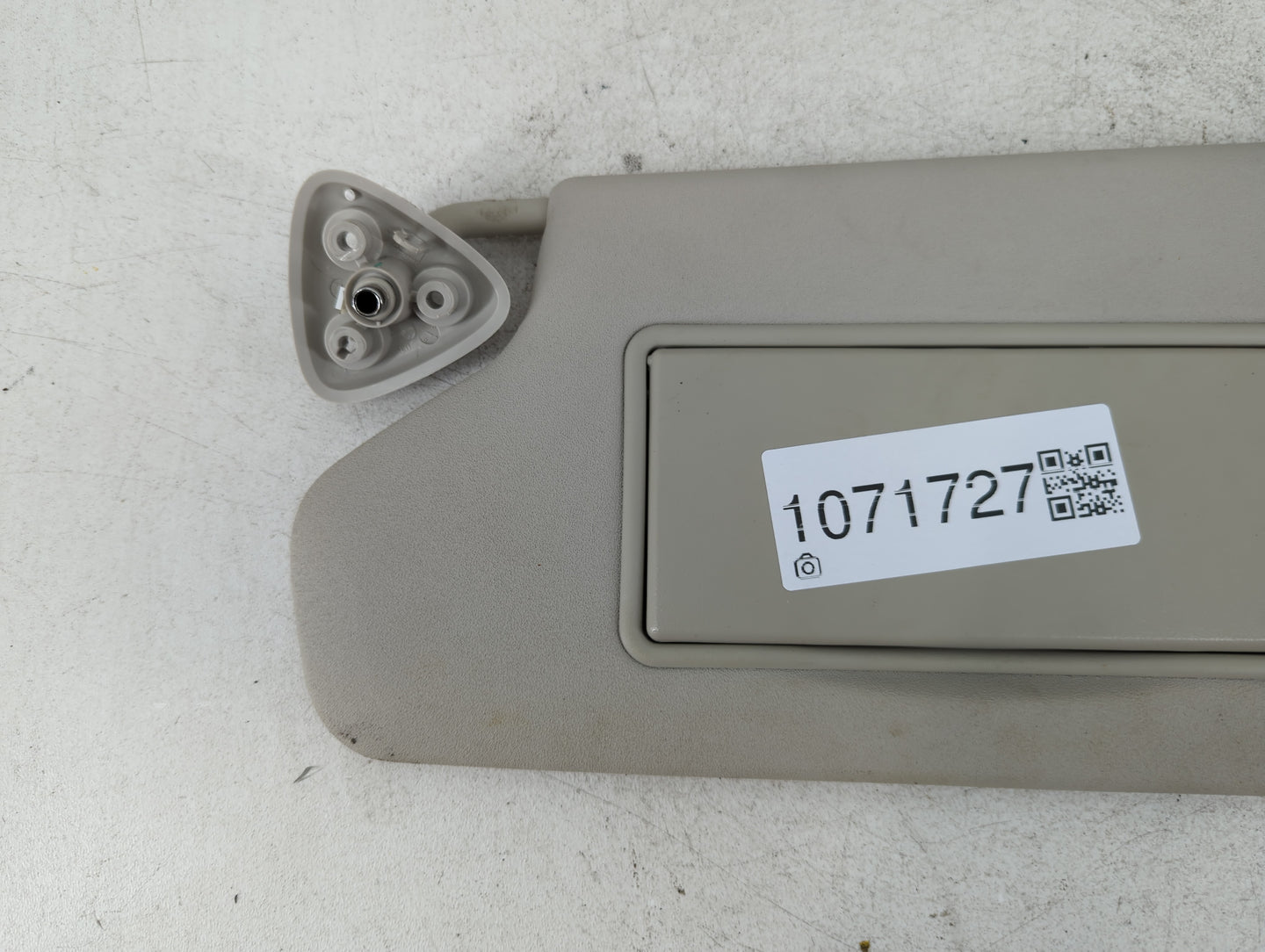 2017 Dodge Journey Sun Visor Shade Replacement Driver Left Mirror Fits OEM Used Auto Parts - Oemusedautoparts1.com