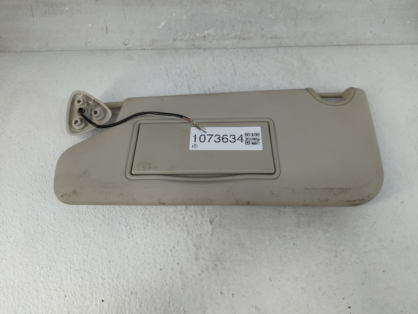 2011-2020 Dodge Journey Sun Visor Shade Replacement Passenger Right Mirror Fits OEM Used Auto Parts - Oemusedautoparts1.com