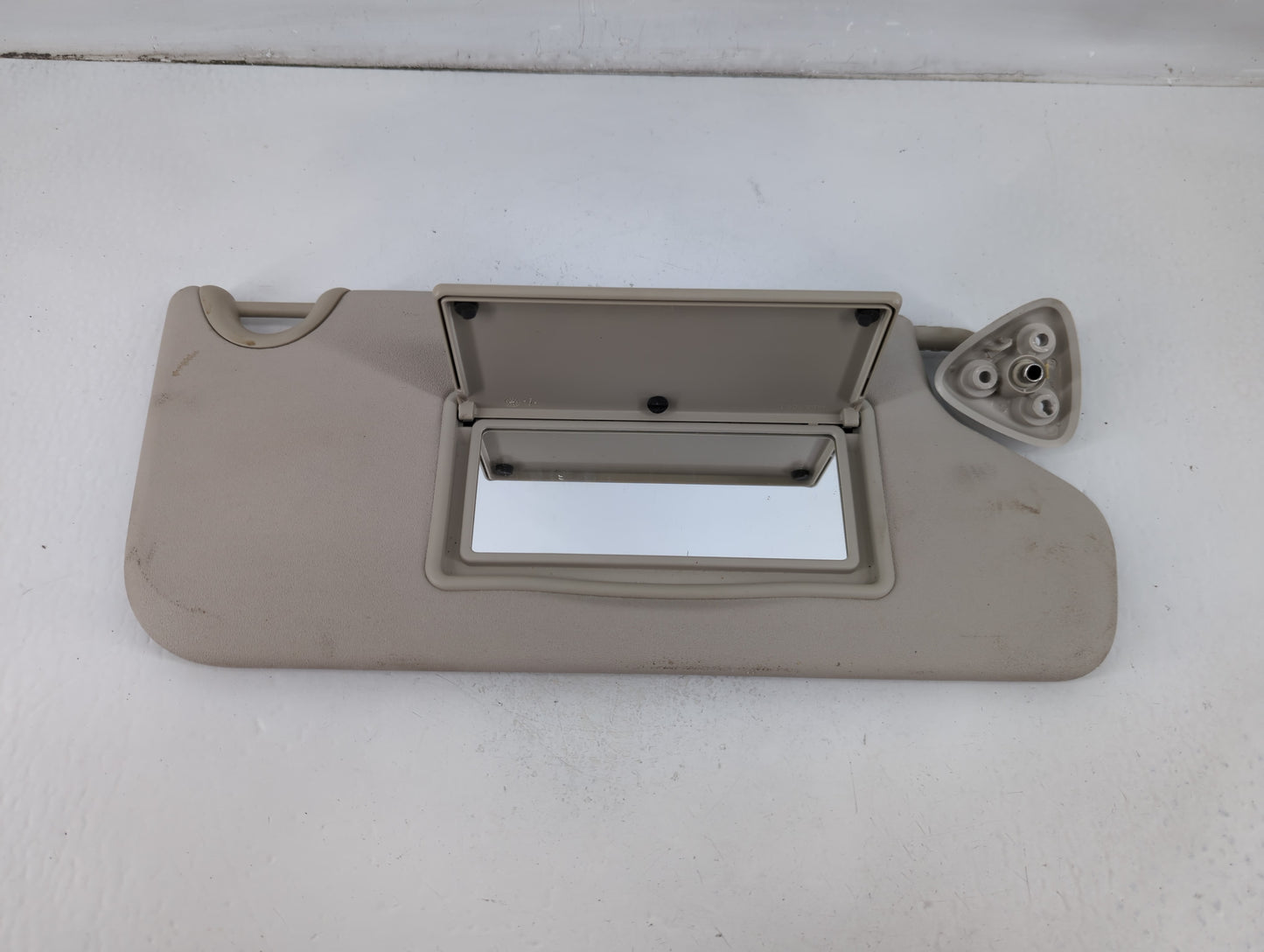 2017 Dodge Journey Sun Visor Shade Replacement Passenger Right Mirror Fits OEM Used Auto Parts - Oemusedautoparts1.com