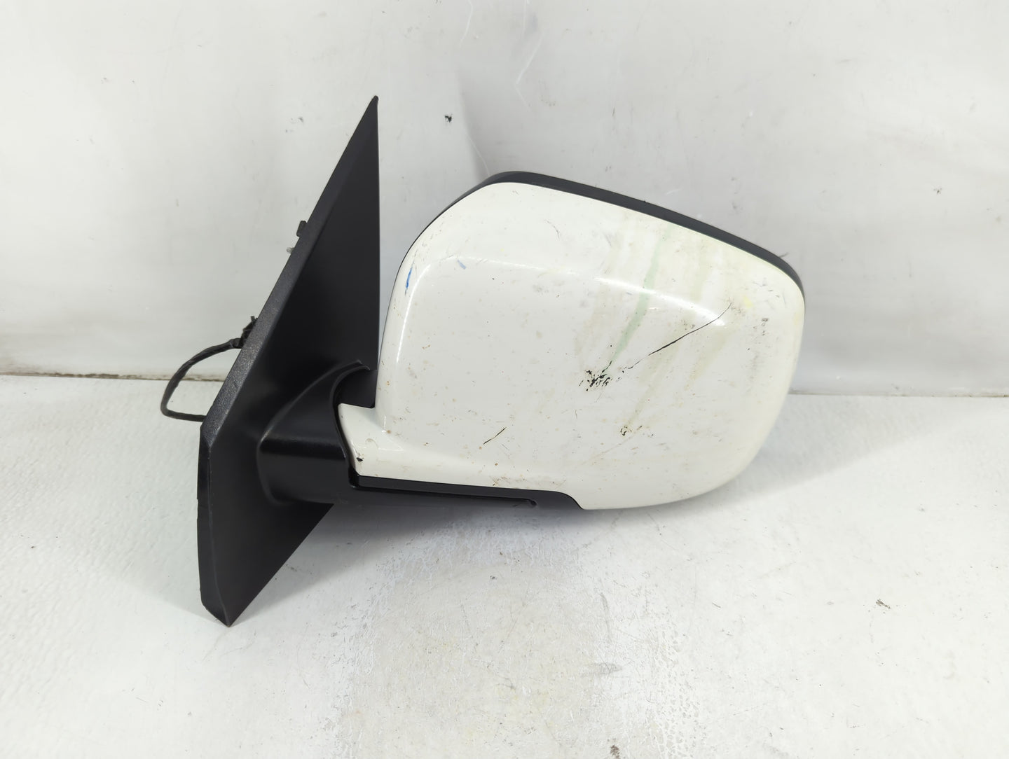 2017 Dodge Journey Driver Side View Mirror - Left Door Mirror OEM Used - Oemusedautoparts1.com