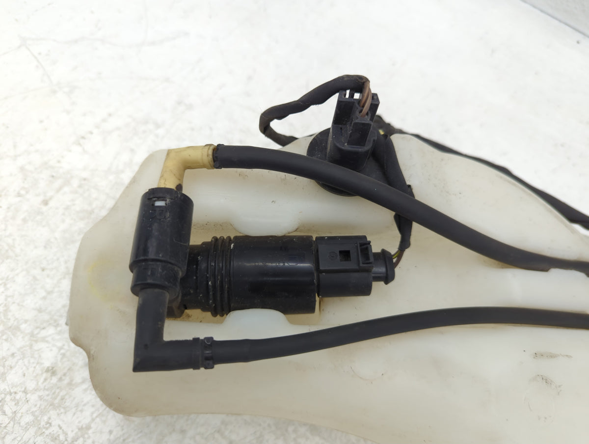 2017 Dodge Journey Windshield Washer Fluid Reservoir Bottle 1127465 - Oemusedautoparts1.com