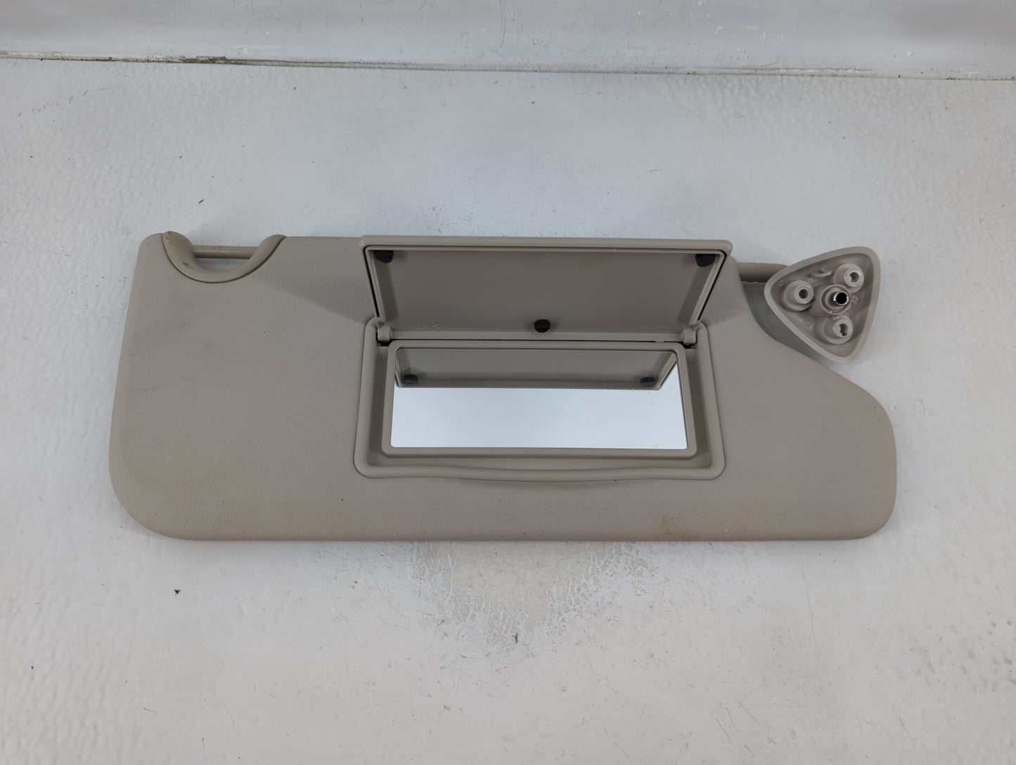 2017 Dodge Journey Sun Visor Shade Replacement Passenger Right Mirror Fits OEM Used Auto Parts - Oemusedautoparts1.com