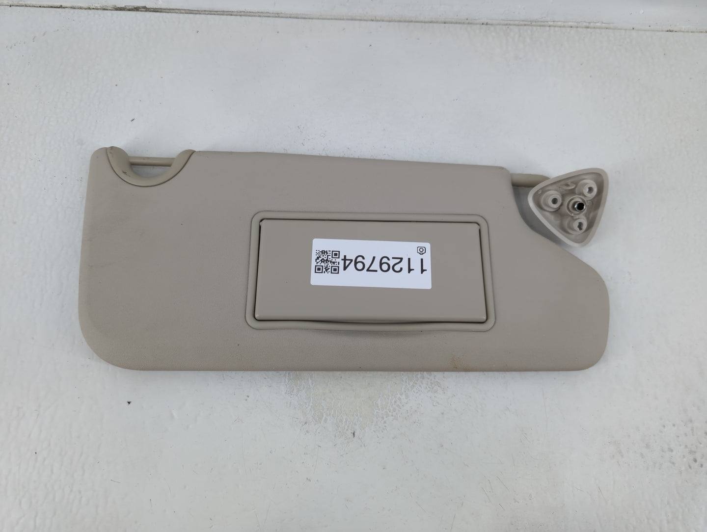 2017 Dodge Journey Sun Visor Shade Replacement Passenger Right Mirror Fits OEM Used Auto Parts - Oemusedautoparts1.com