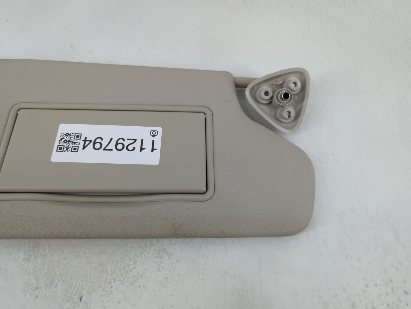 2017 Dodge Journey Sun Visor Shade Replacement Passenger Right Mirror Fits OEM Used Auto Parts - Oemusedautoparts1.com