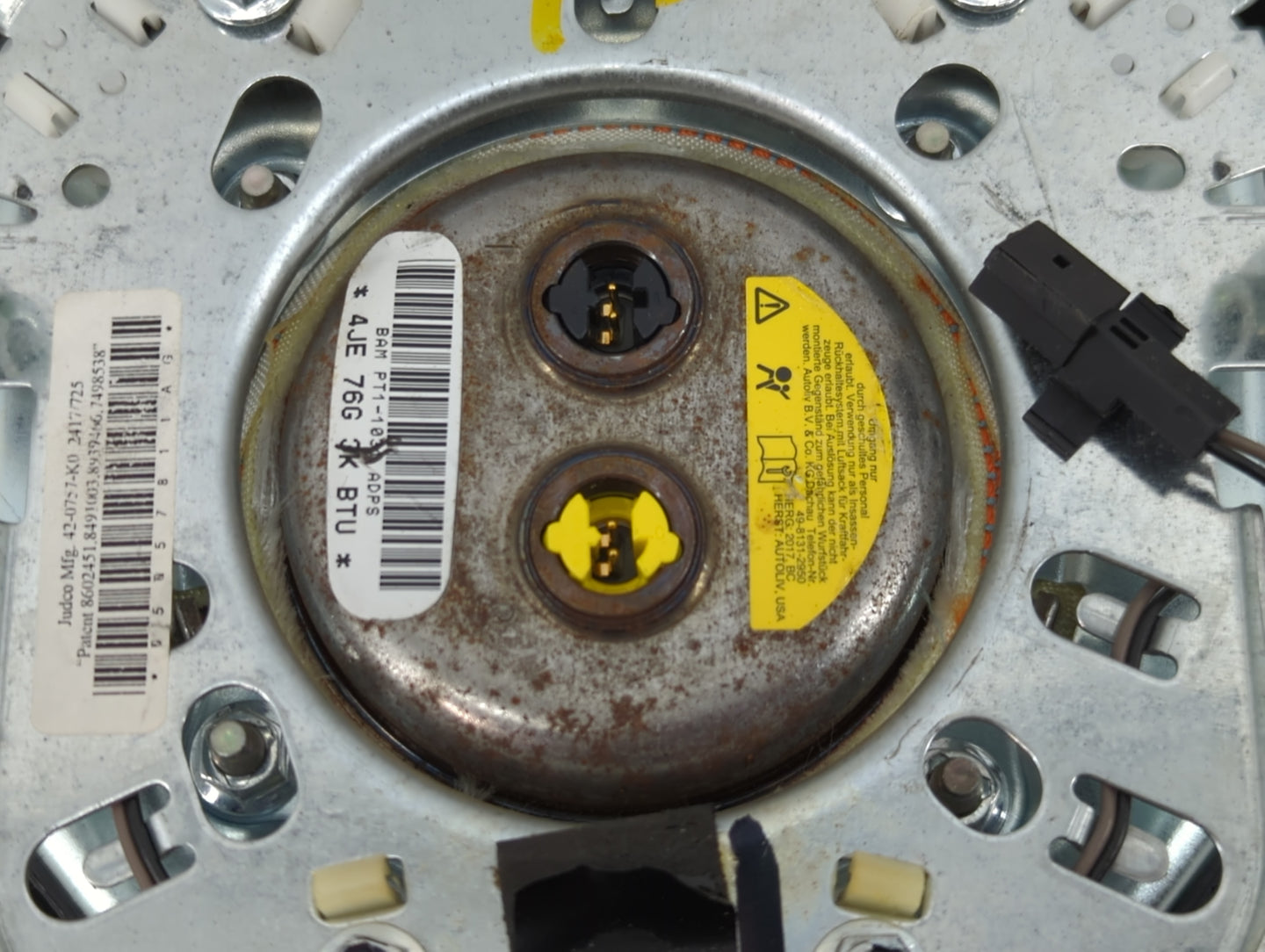 2020-2020 Dodge Journey Air Bag Driver Left Steering Wheel Mounted 1130185 - Oemusedautoparts1.com