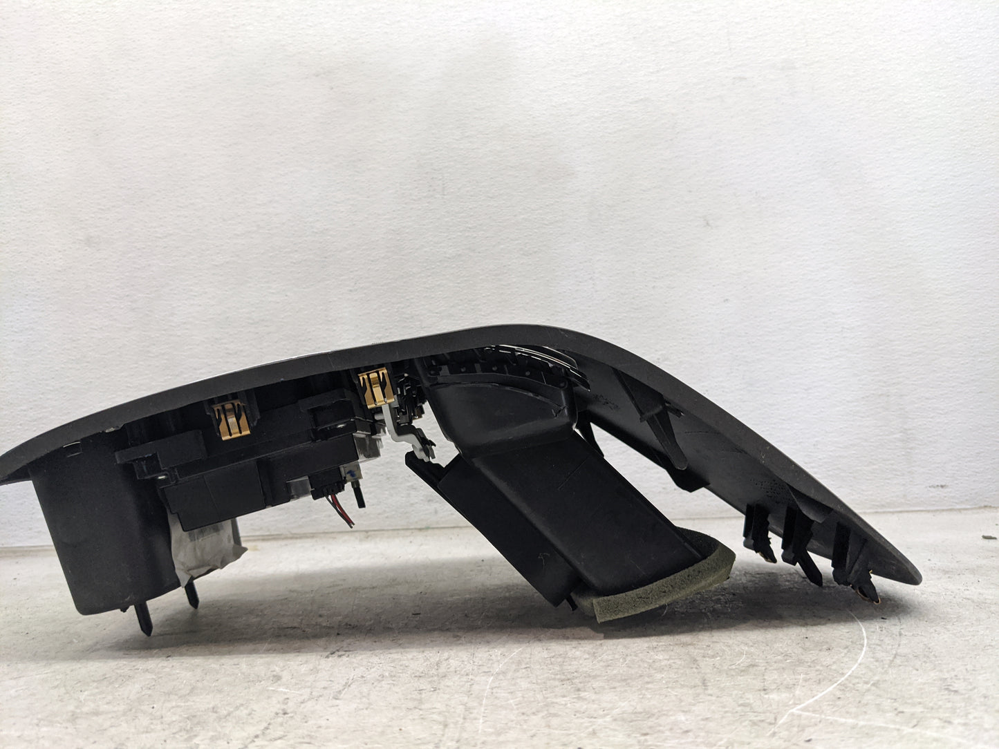2017 Dodge Journey Information Display Screen 1130271 - Oemusedautoparts1.com