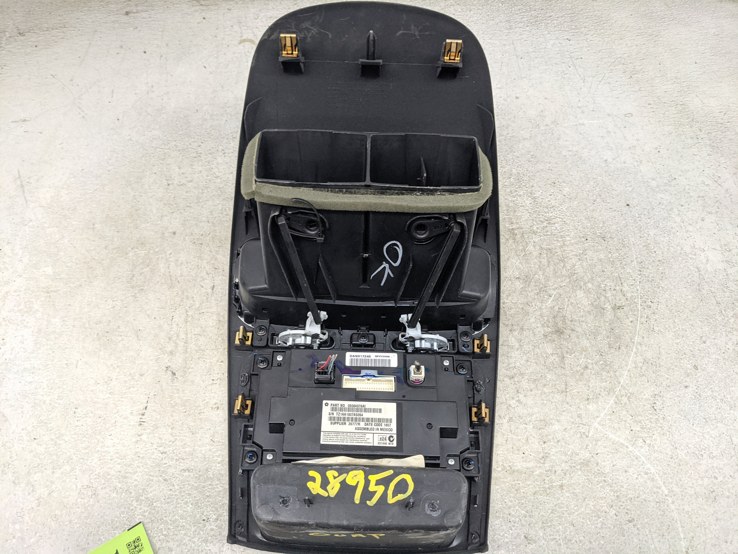 2017 Dodge Journey Information Display Screen 1130271 - Oemusedautoparts1.com