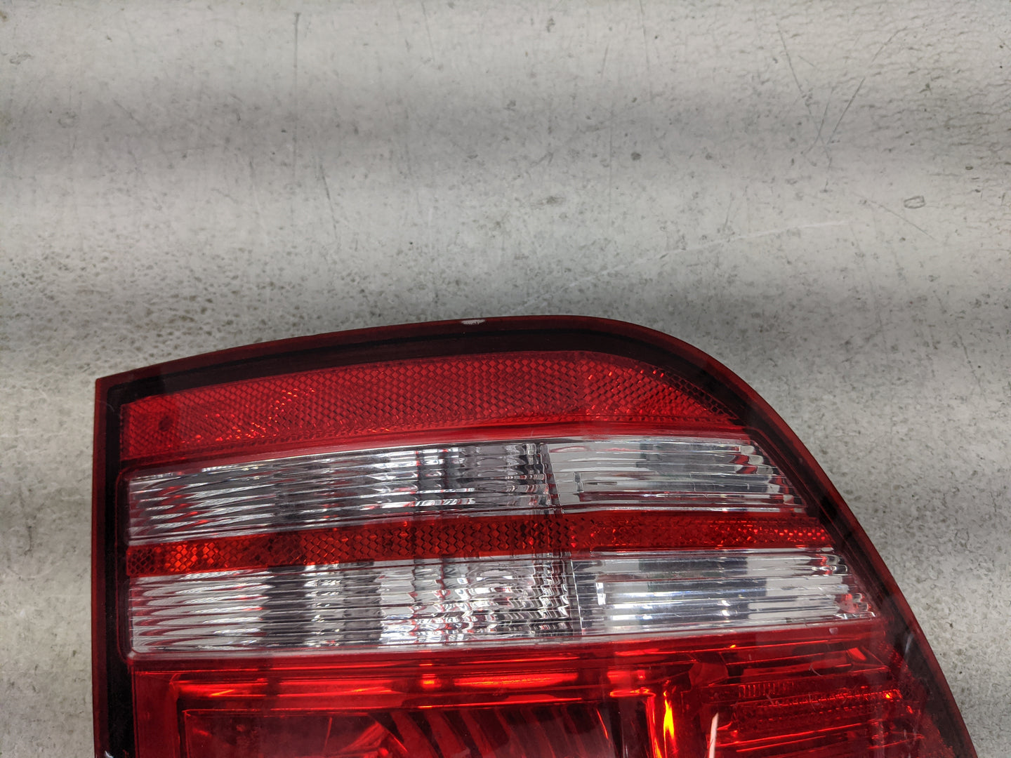 2010-2020 Dodge Journey Tail Light Assembly Passenger Right OEM Fits Fits 2010 2011 2012 2013 2014 2015 2016 2017 2018 2019 