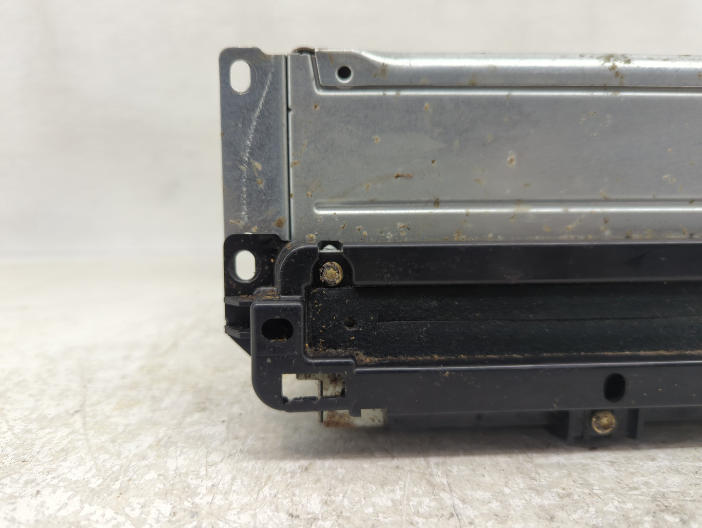 2018-2020 Dodge Journey Radio AM FM Cd Player Receiver Replacement P/N:P68209665AE Fits Fits 2018 2019 2020 OEM Used Auto Pa