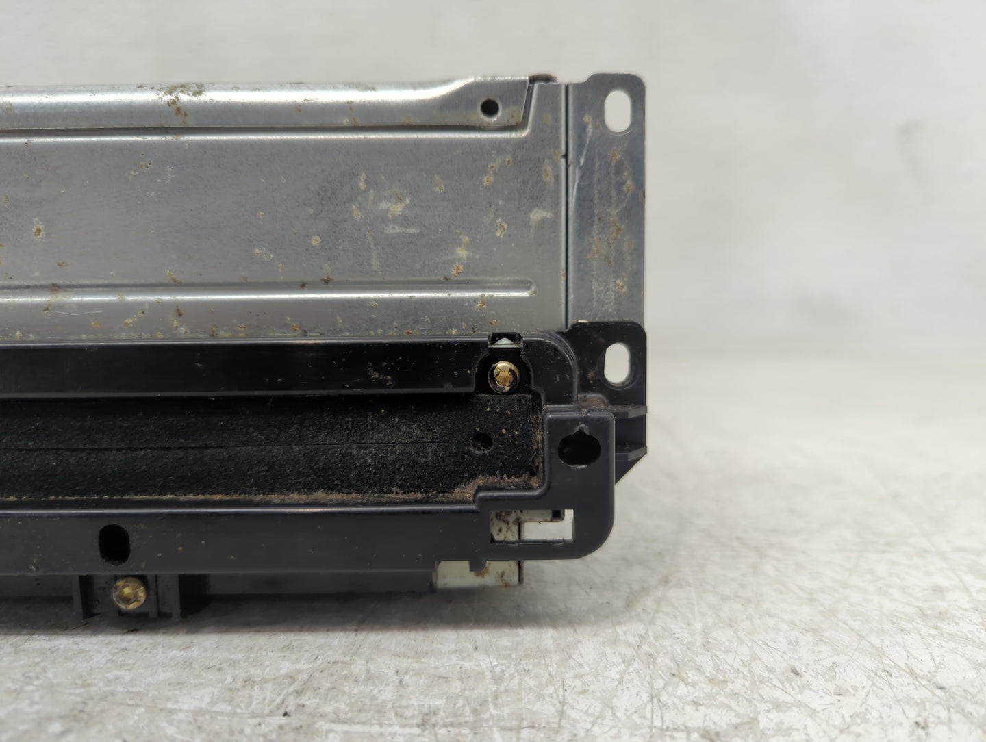 2018-2020 Dodge Journey Radio AM FM Cd Player Receiver Replacement P/N:P68209665AE Fits Fits 2018 2019 2020 OEM Used Auto Pa