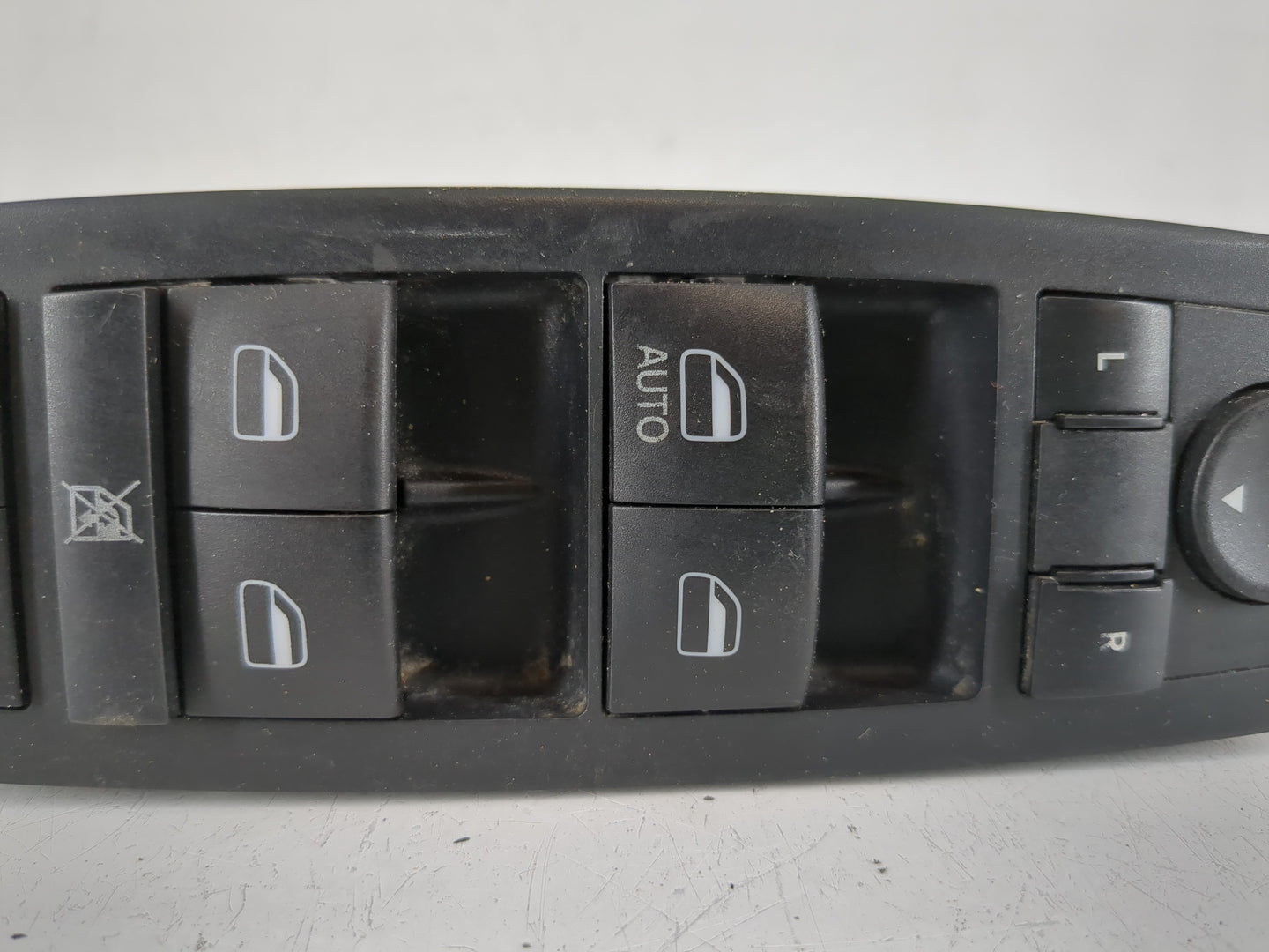 2018-2020 Dodge Journey Master Power Window Switch Replacement Driver Side Left P/N:68307001AA Fits Fits 2018 2019 2020 OEM 
