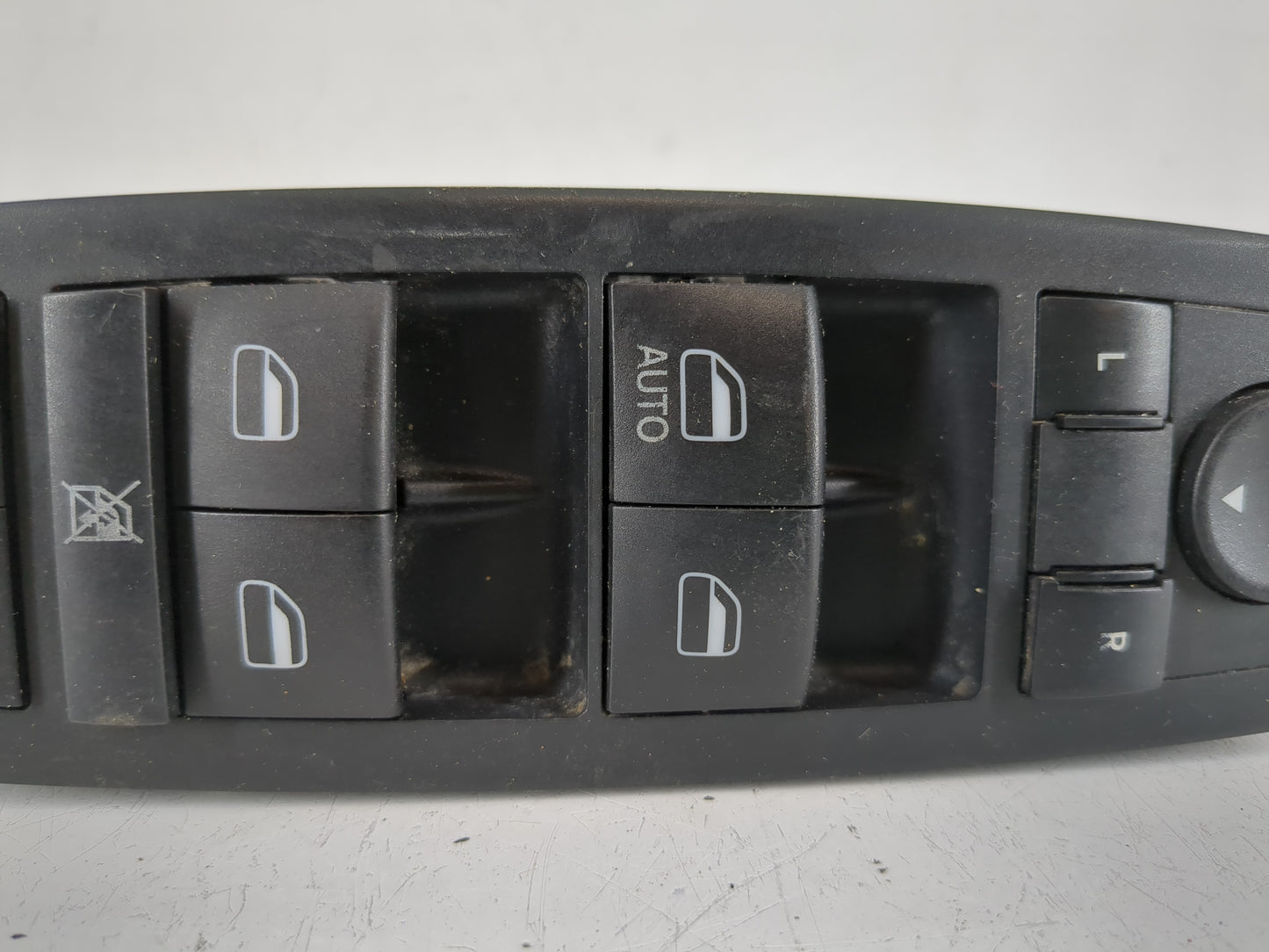 2018-2020 Dodge Journey Master Power Window Switch Replacement Driver Side Left P/N:68307001AA Fits Fits 2018 2019 2020 OEM 