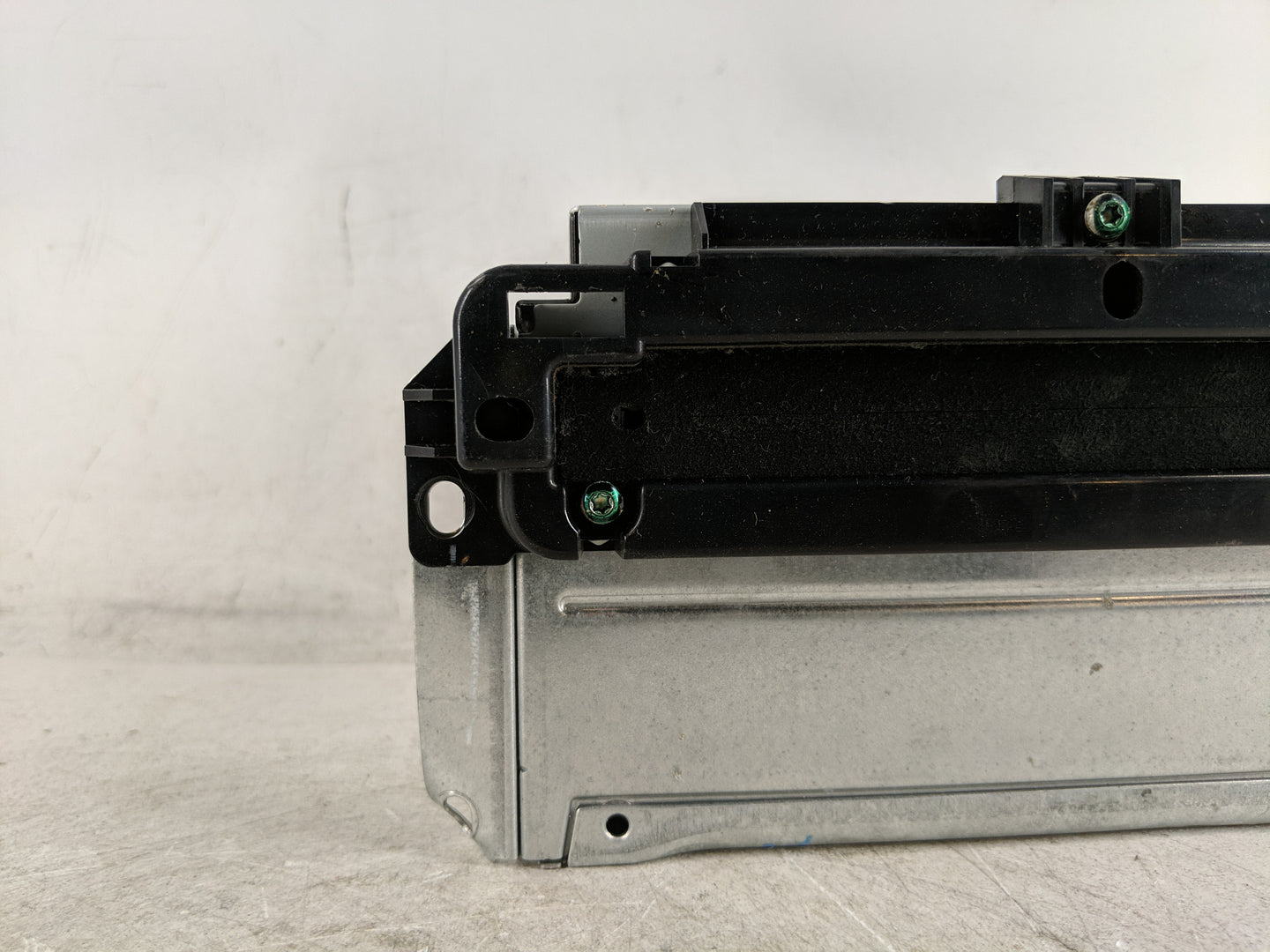 2017 Dodge Journey Radio AM FM Cd Player Receiver Replacement P/N:P68209665AE Fits OEM Used Auto Parts - Oemusedautoparts1.c