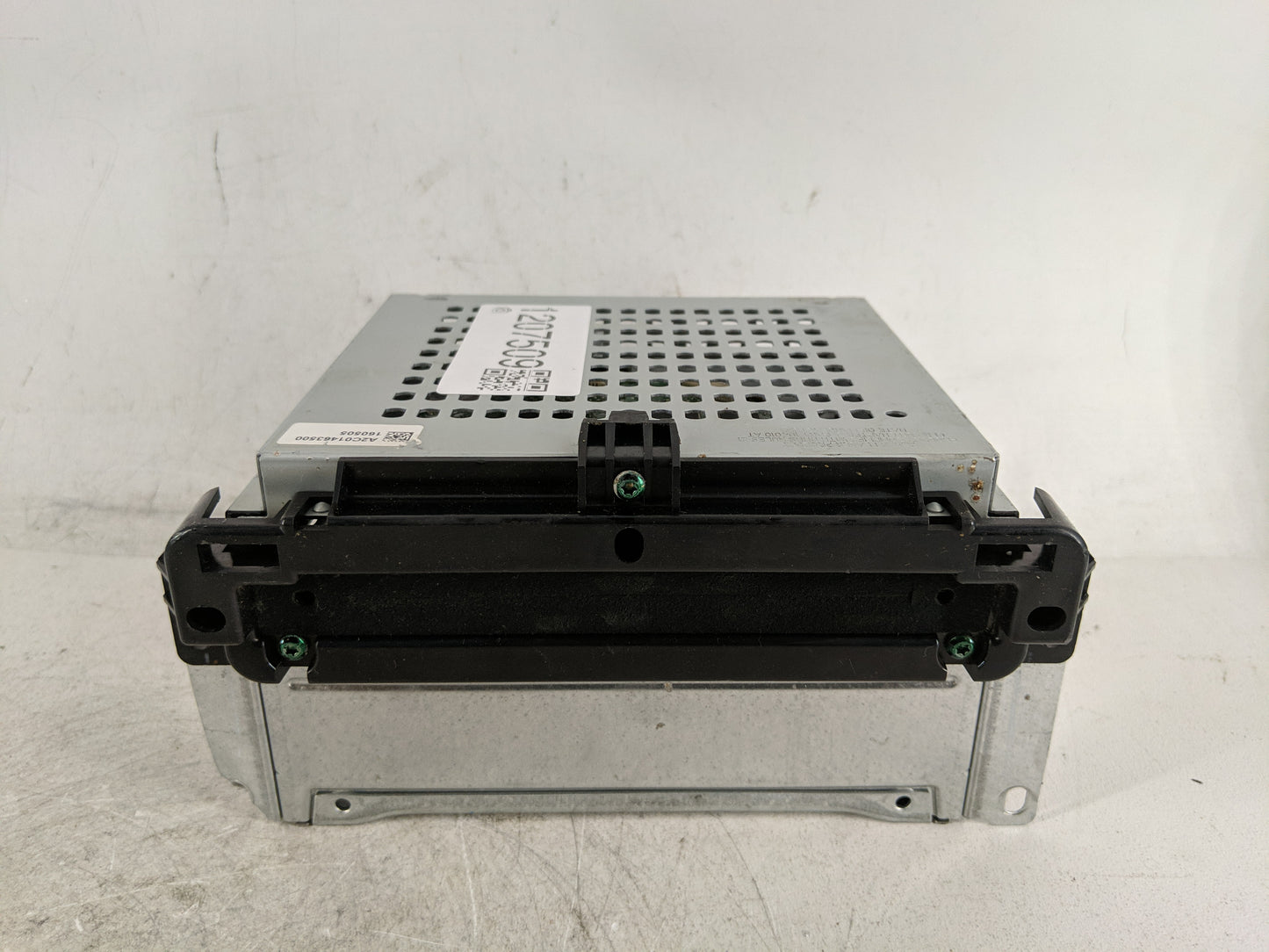 2017 Dodge Journey Radio AM FM Cd Player Receiver Replacement P/N:P68209665AE Fits OEM Used Auto Parts - Oemusedautoparts1.c