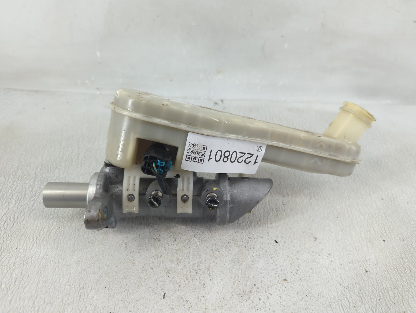 2017 Dodge Journey Brake Master Cylinder - Oemusedautoparts1.com