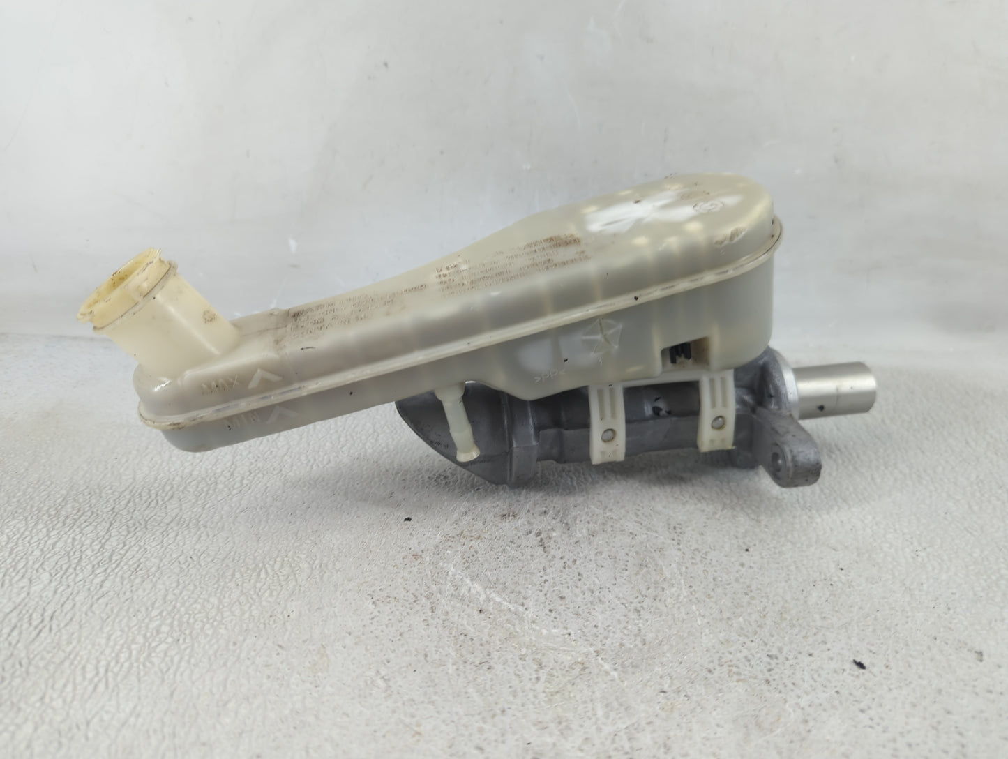 2017 Dodge Journey Brake Master Cylinder - Oemusedautoparts1.com