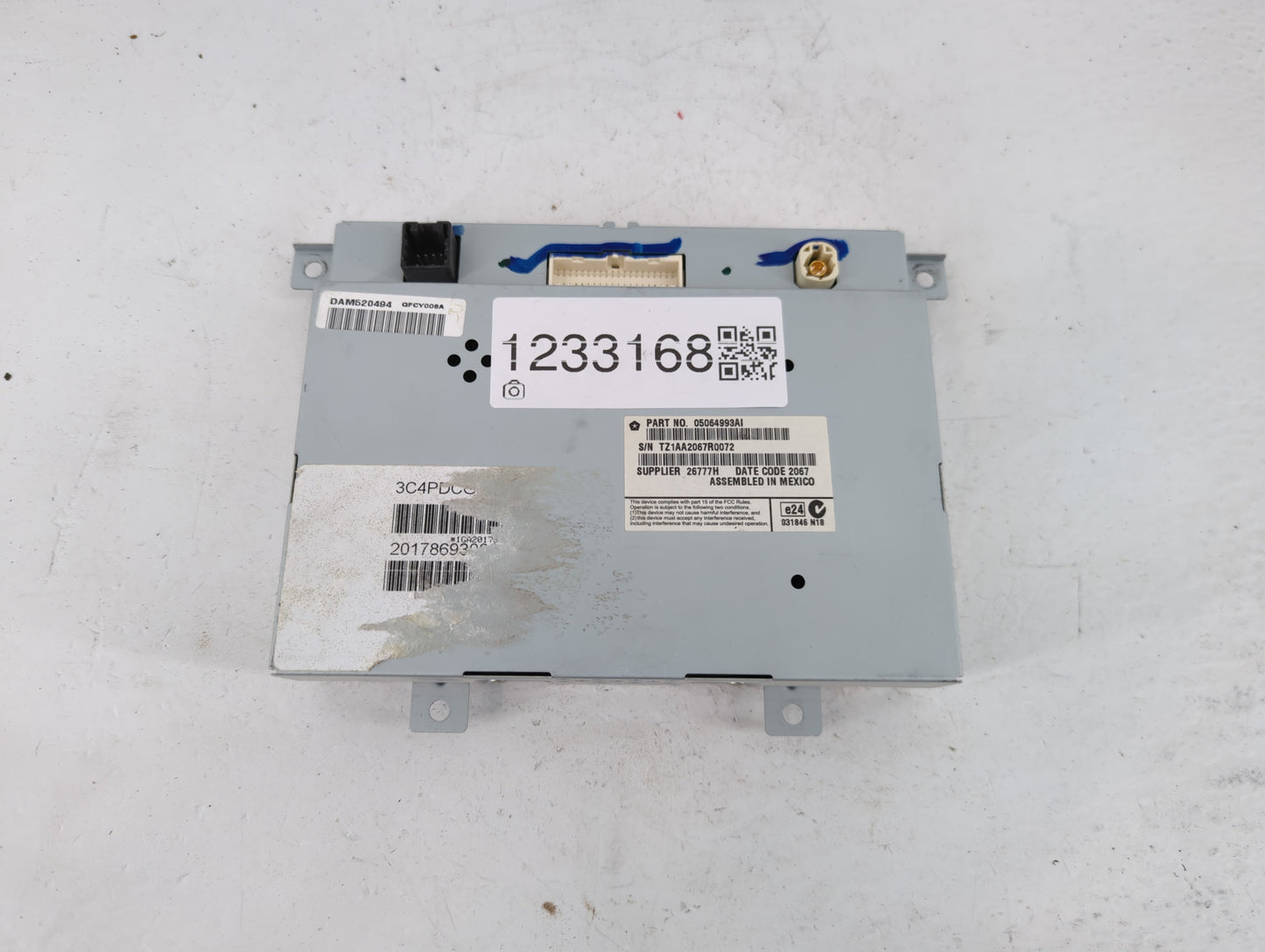 2017 Dodge Journey Radio AM FM Cd Player Receiver Replacement P/N:05064993AI Fits OEM Used Auto Parts - Oemusedautoparts1.co