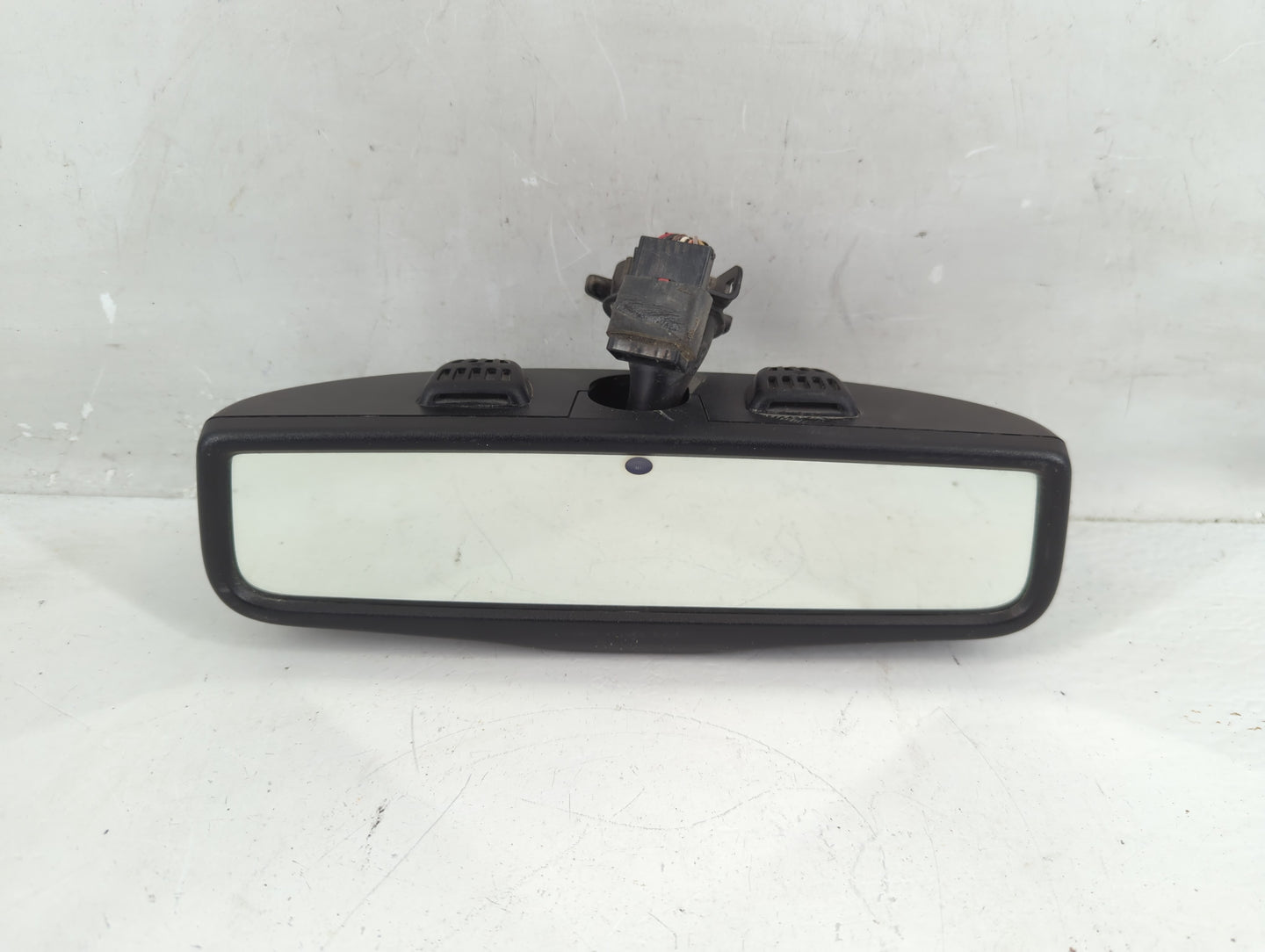 2017 Dodge Journey Interior Rear View Mirror Replacement OEM P/N:E11026542 Fits OEM Used Auto Parts - Oemusedautoparts1.com