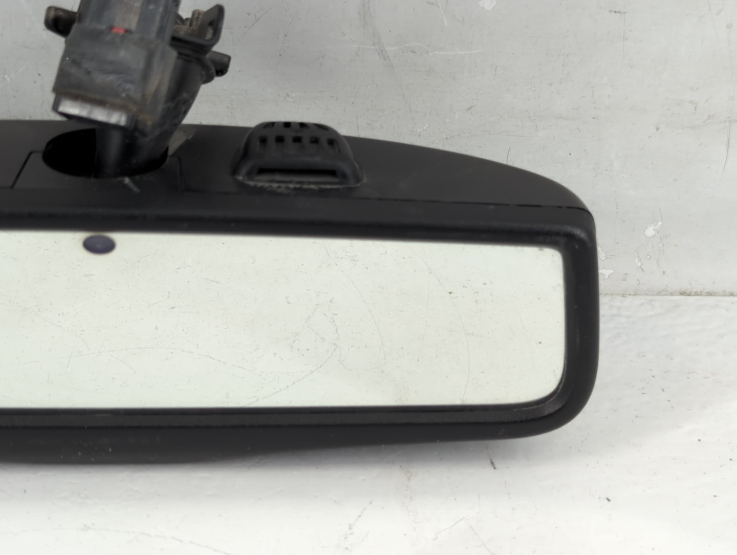 2017 Dodge Journey Interior Rear View Mirror Replacement OEM P/N:E11026542 Fits OEM Used Auto Parts - Oemusedautoparts1.com