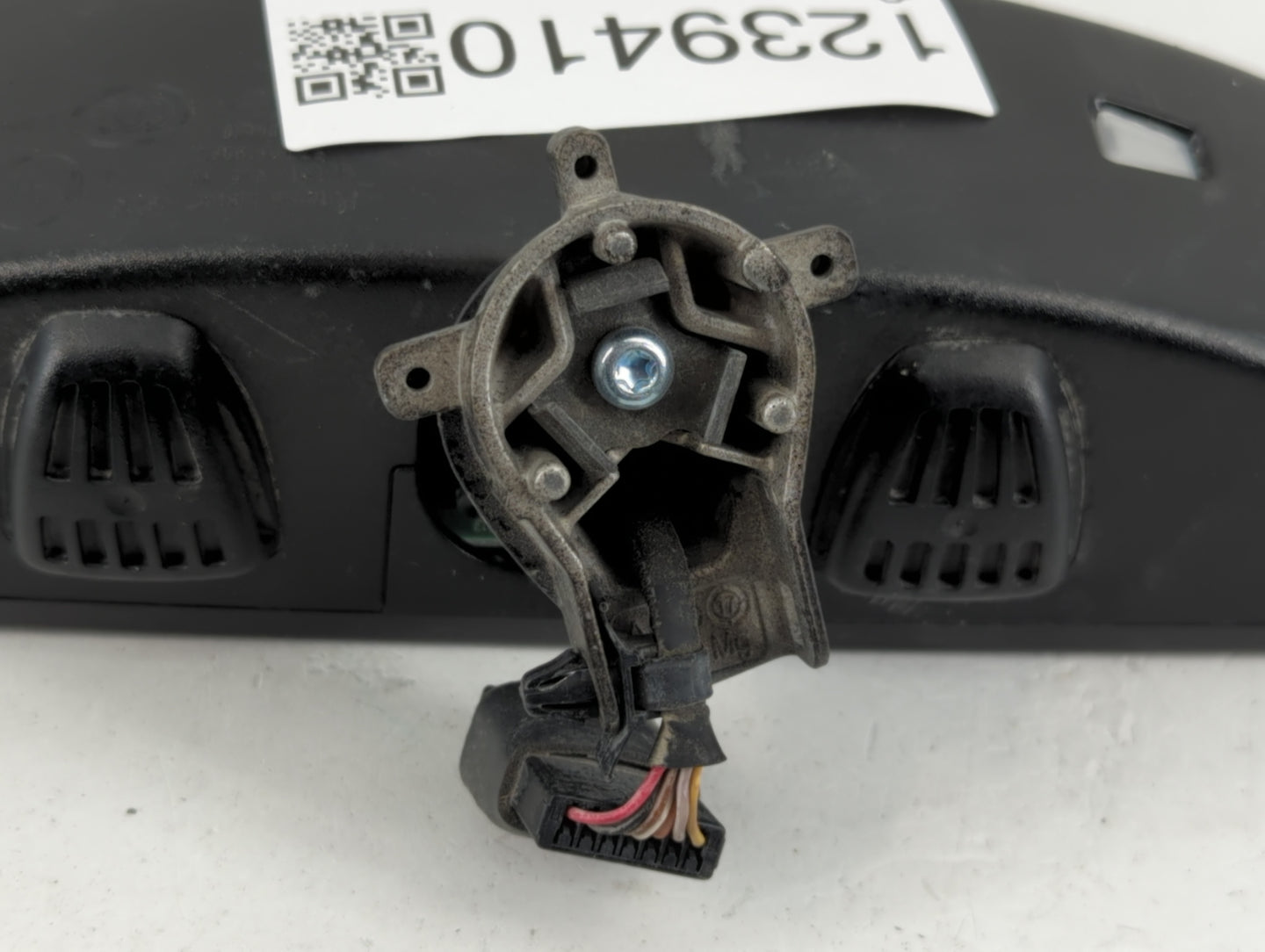 2017 Dodge Journey Interior Rear View Mirror Replacement OEM P/N:E11026542 Fits OEM Used Auto Parts - Oemusedautoparts1.com