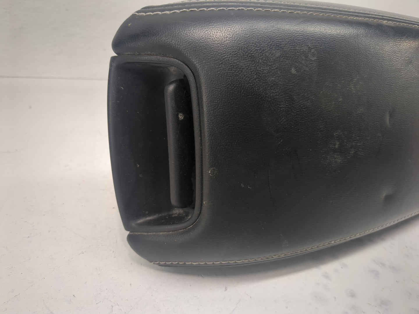 2017 Dodge Journey Center Console Armrest Cover Lid Fits OEM Used Auto Parts - Oemusedautoparts1.com