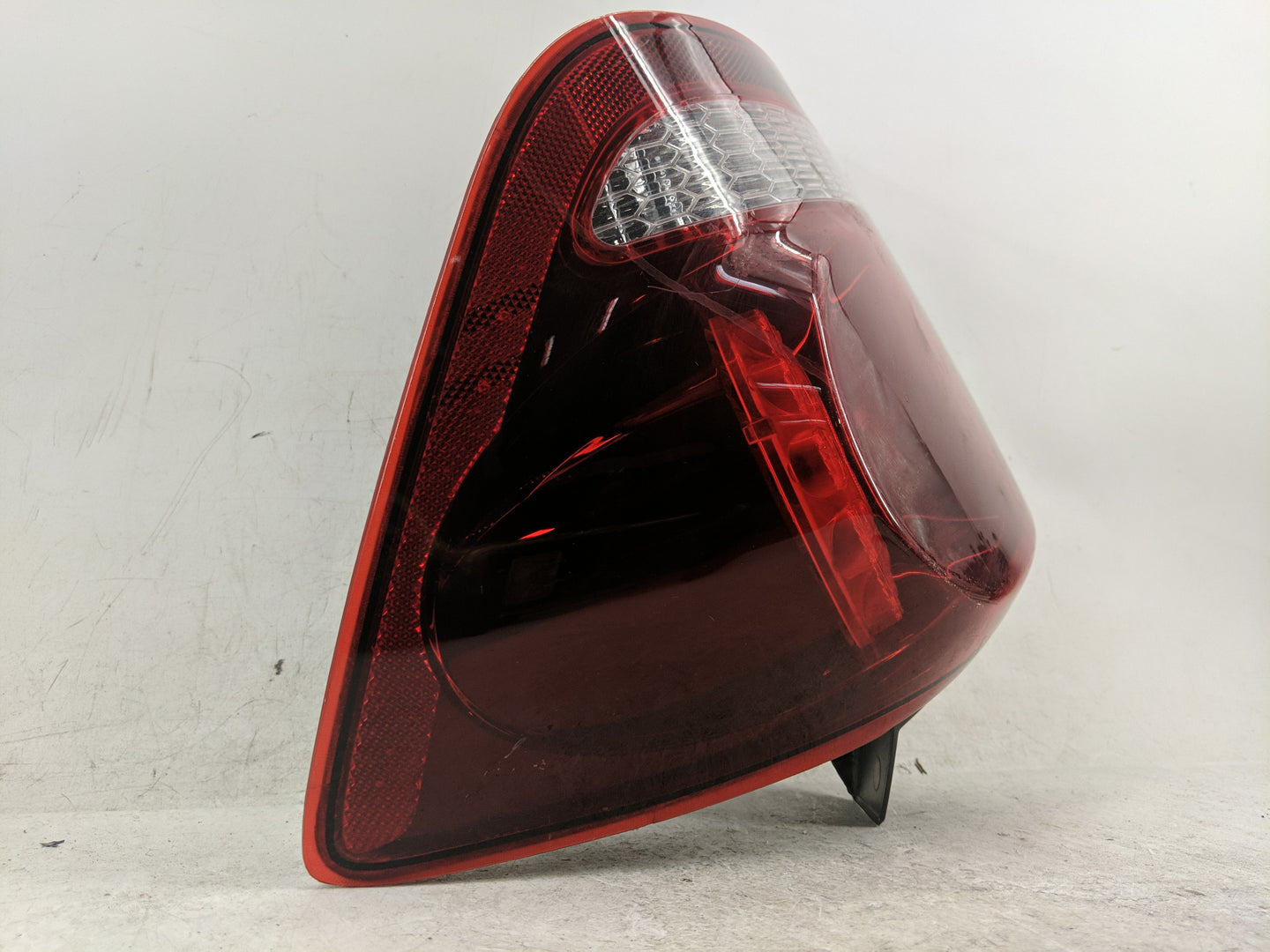2017 Dodge Journey Tail Light Assembly Passenger Right OEM P/N:68227132AA Fits OEM Used Auto Parts - Oemusedautoparts1.com