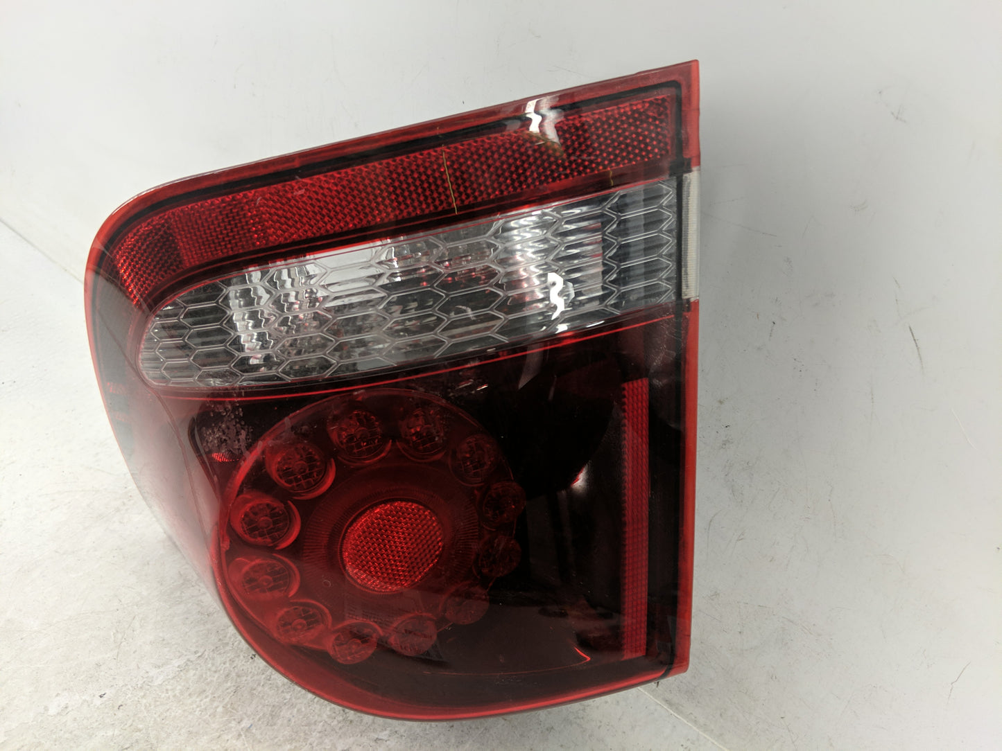 2017 Dodge Journey Tail Light Assembly Passenger Right OEM P/N:68227132AA Fits OEM Used Auto Parts - Oemusedautoparts1.com