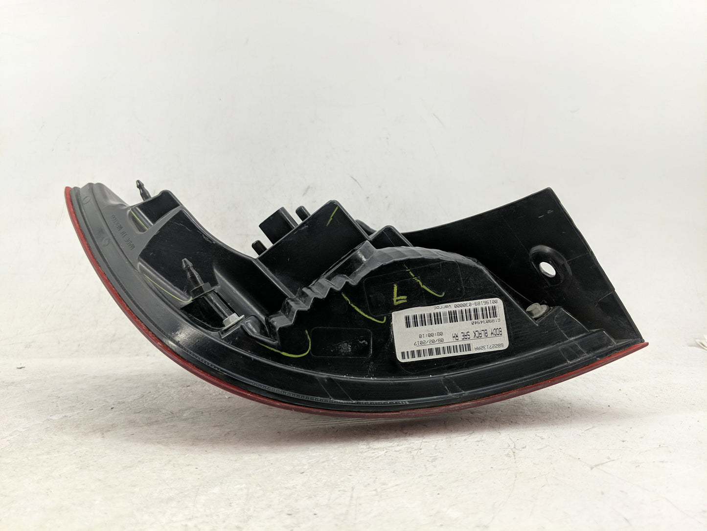 2017 Dodge Journey Tail Light Assembly Passenger Right OEM P/N:68227132AA Fits OEM Used Auto Parts - Oemusedautoparts1.com