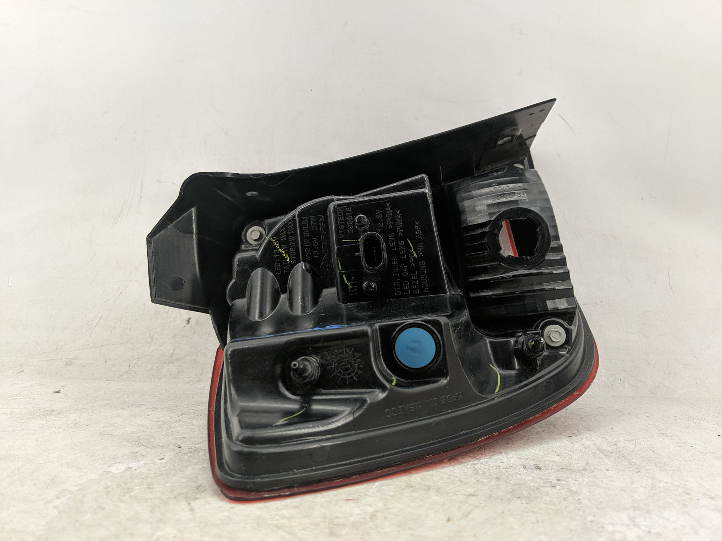 2017 Dodge Journey Tail Light Assembly Passenger Right OEM P/N:68227132AA Fits OEM Used Auto Parts - Oemusedautoparts1.com