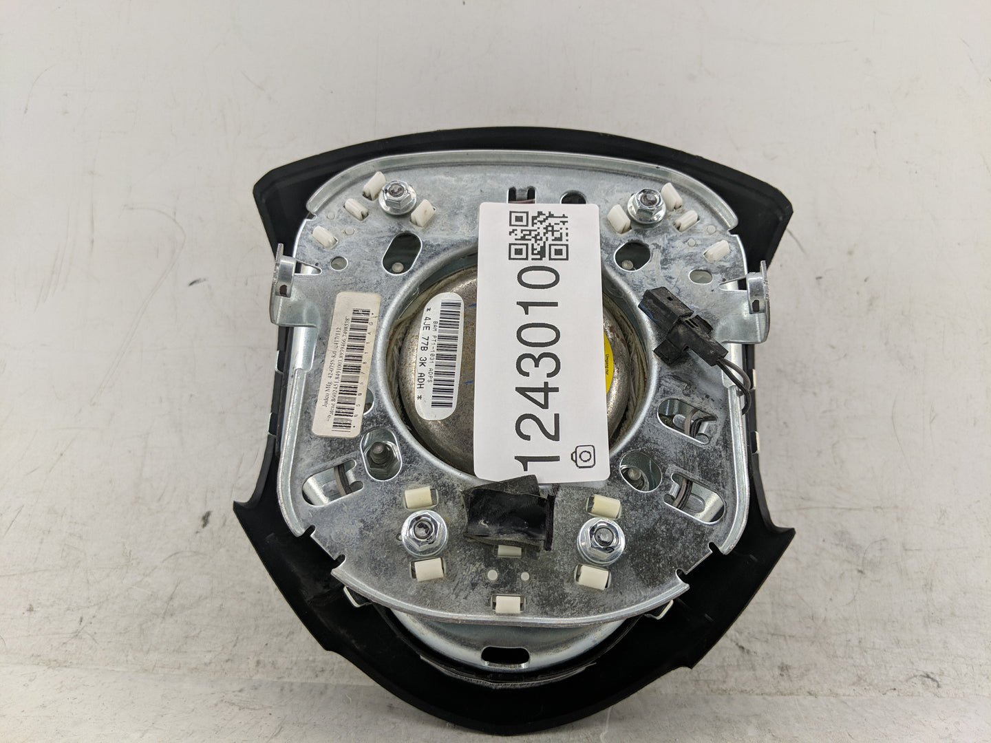 2020-2020 Dodge Journey Air Bag Driver Left Steering Wheel Mounted - Oemusedautoparts1.com