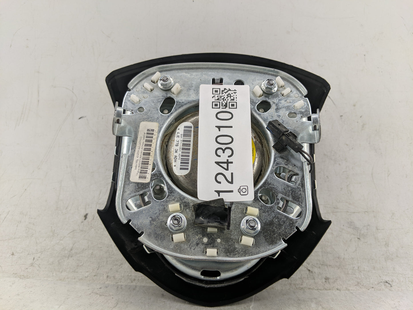 2020-2020 Dodge Journey Air Bag Driver Left Steering Wheel Mounted - Oemusedautoparts1.com