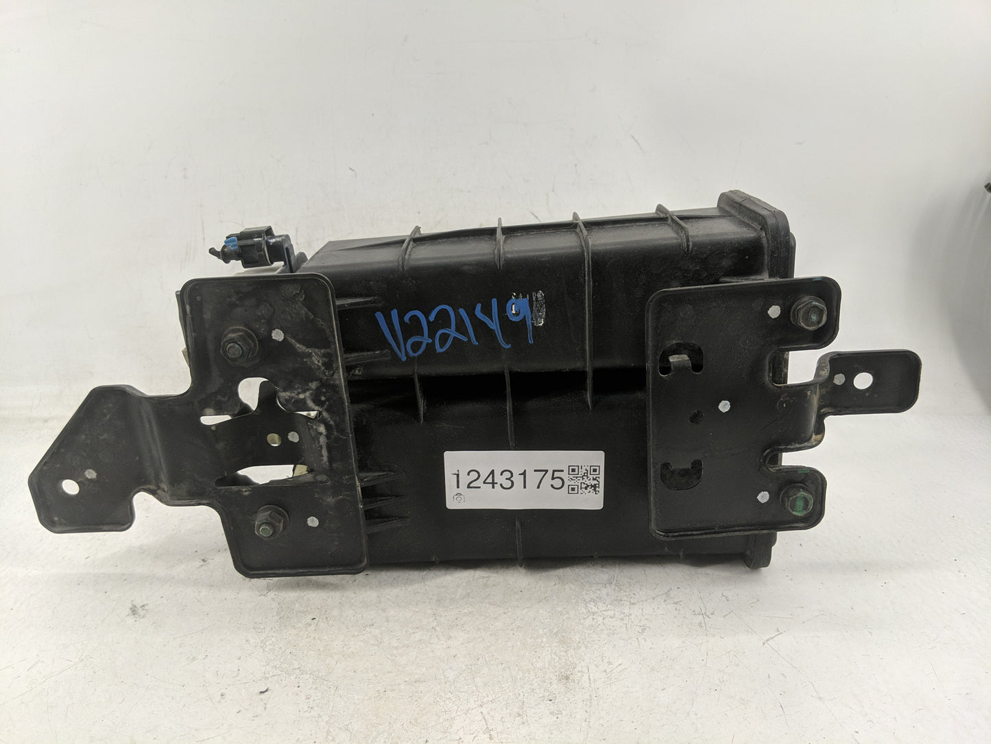 2017 Dodge Journey Fuel Vapor Charcoal Canister - Oemusedautoparts1.com