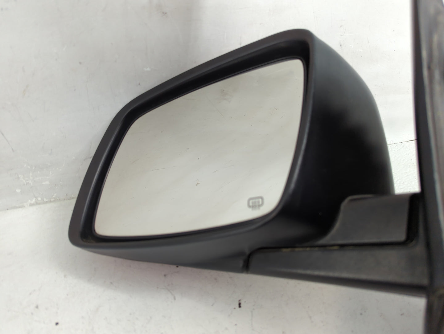 2017 Dodge Journey Driver Side View Mirror - Left Door Mirror OEM Used - Oemusedautoparts1.com