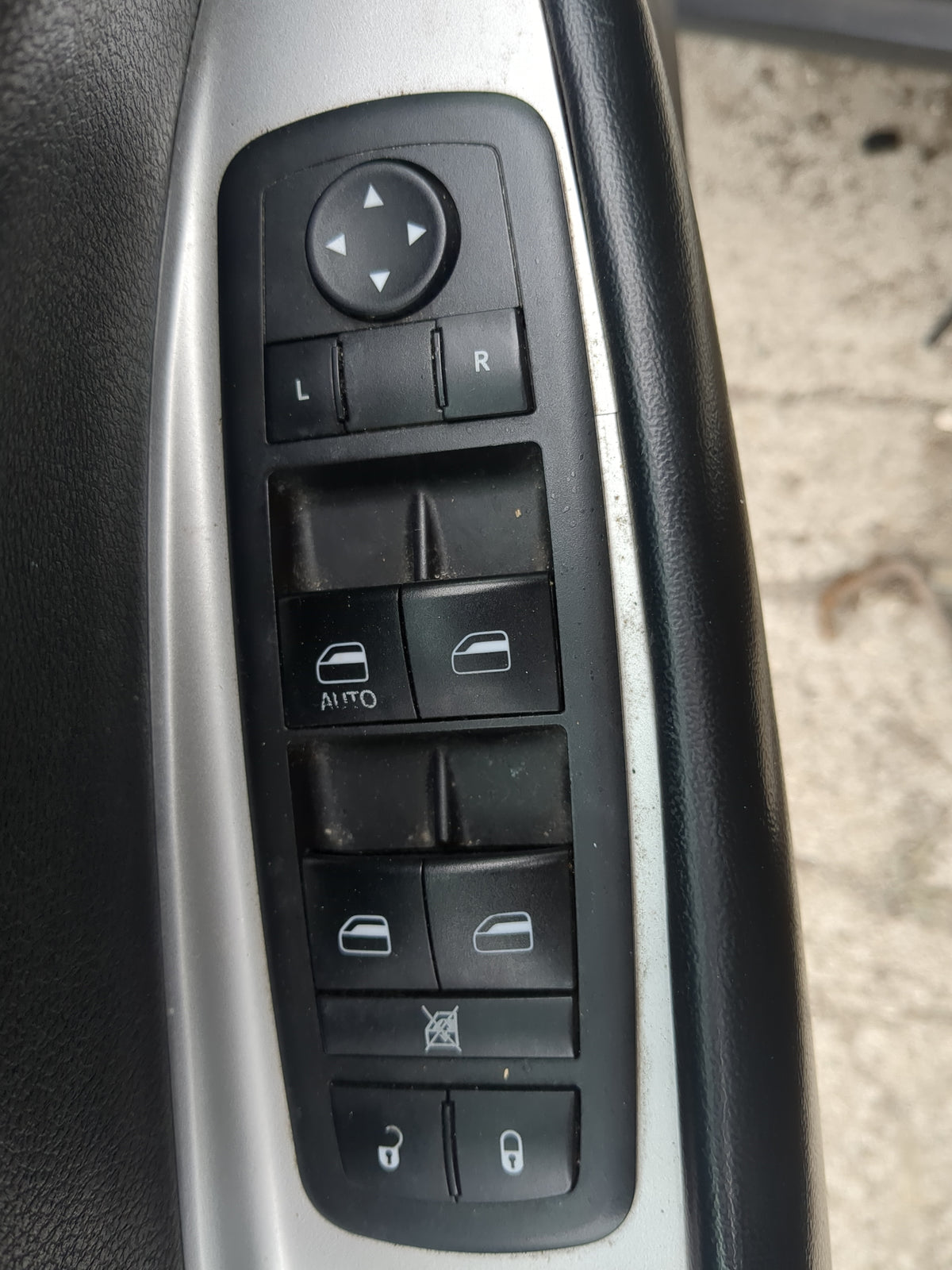 2018-2020 Dodge Journey Master Power Window Switch Replacement Driver Side Left Fits Fits 2018 2019 2020 OEM Used Auto Parts