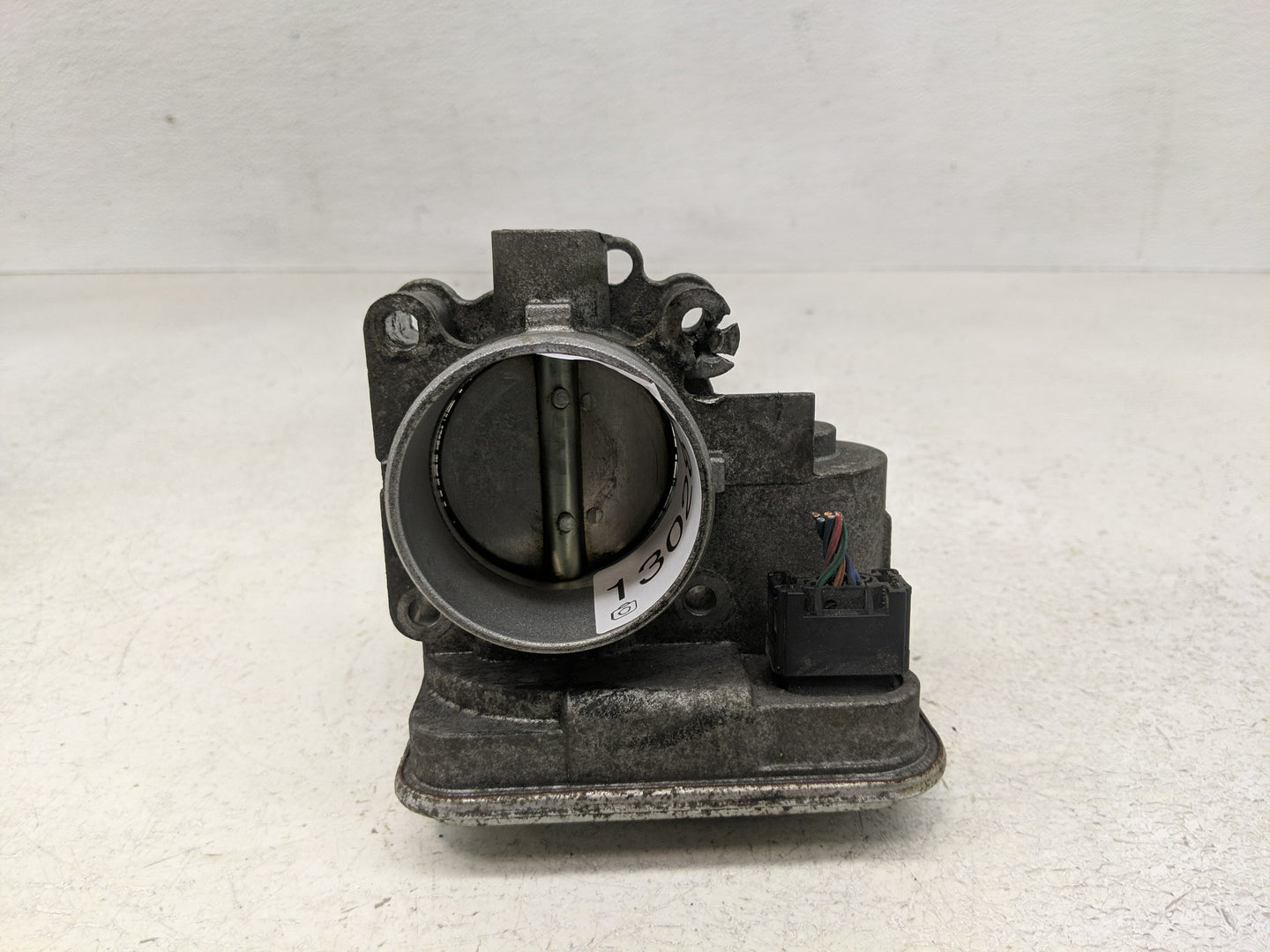 2009-2018 Dodge Journey Throttle Body Fits Fits 2007 2008 2009 2010 2011 2012 2013 2014 2015 2016 2017 2018 OEM Used Auto Pa