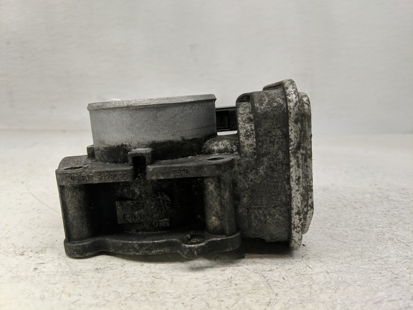2009-2018 Dodge Journey Throttle Body Fits Fits 2007 2008 2009 2010 2011 2012 2013 2014 2015 2016 2017 2018 OEM Used Auto Pa