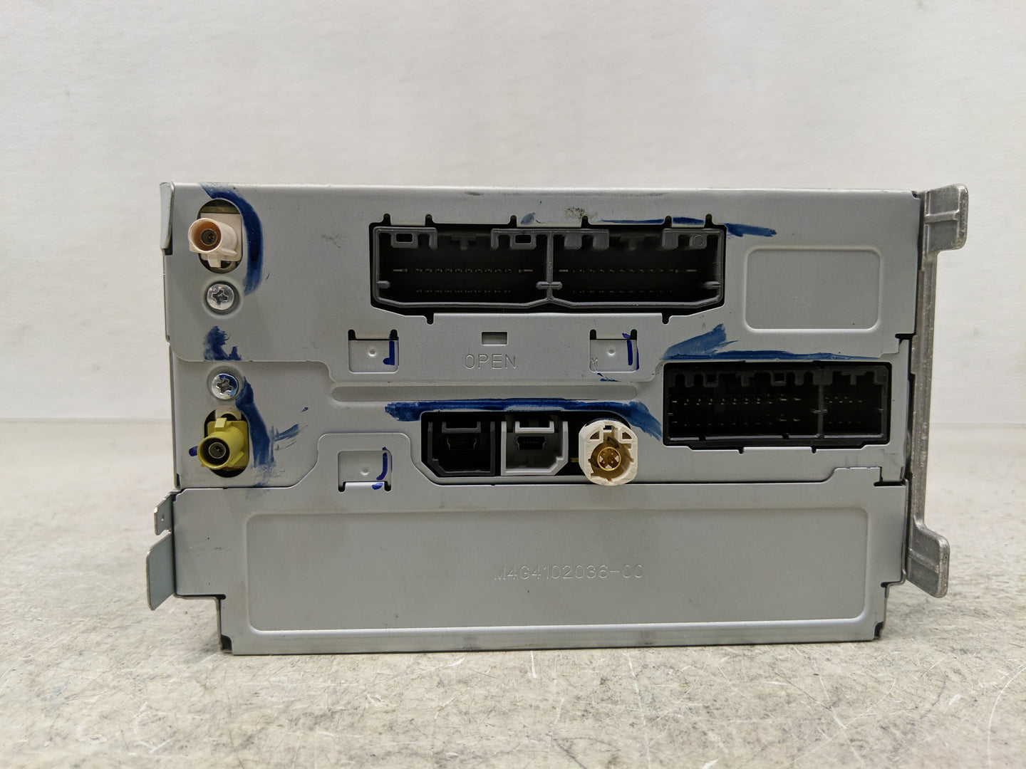 2017 Dodge Journey Radio AM FM Cd Player Receiver Replacement P/N:68308772AB Fits OEM Used Auto Parts - Oemusedautoparts1.co