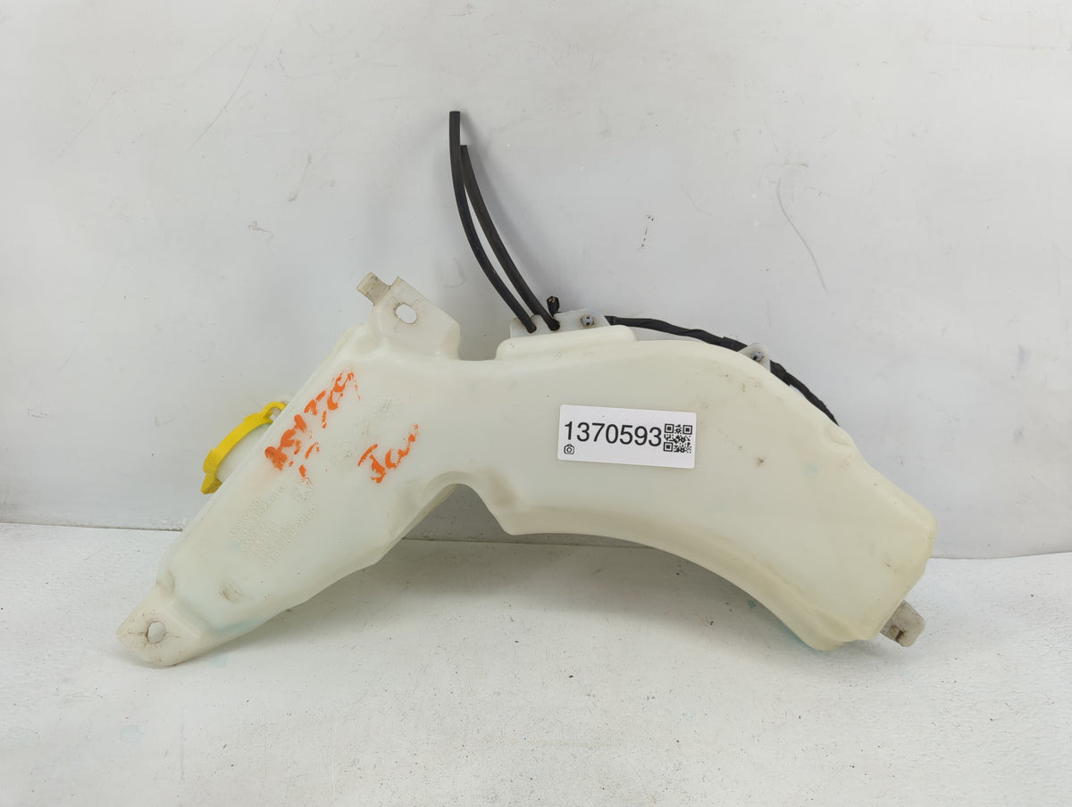 2017 Dodge Journey Windshield Washer Fluid Reservoir Bottle 1370593 - Oemusedautoparts1.com