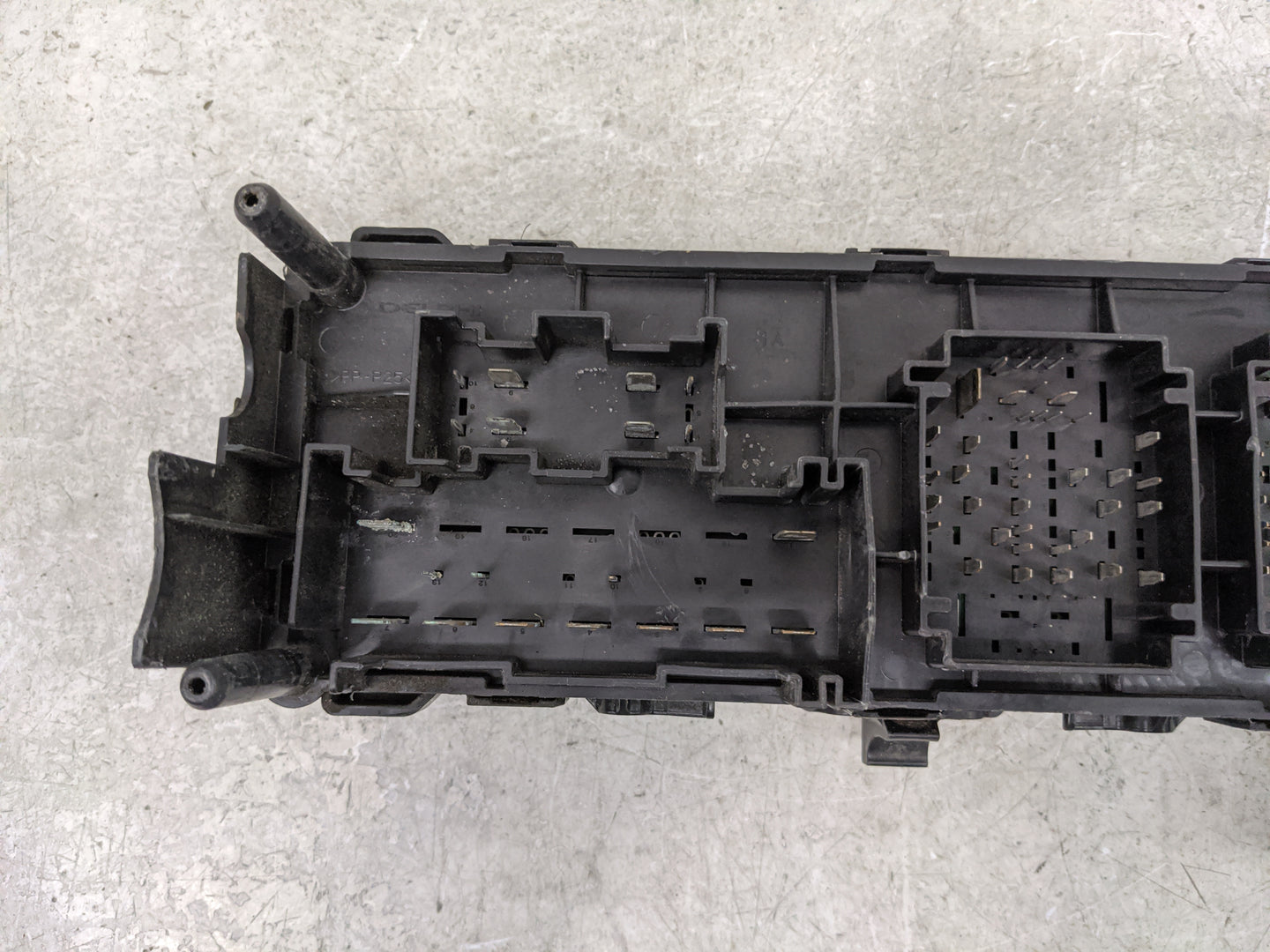2012-2020 Dodge Journey Fusebox Fuse Box Relay Module Tipm 68143317ae 1372863 - Oemusedautoparts1.com