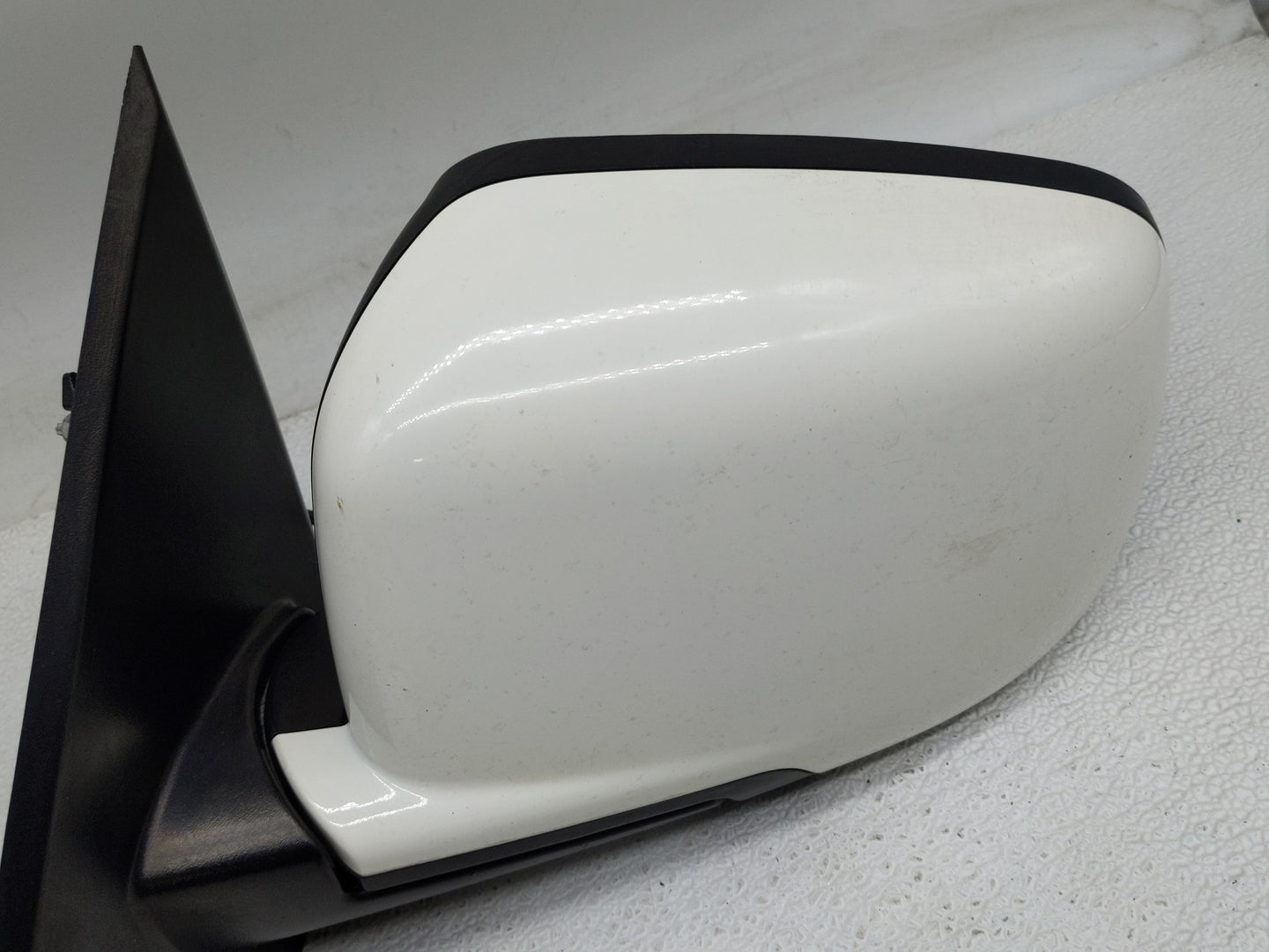 2017 Dodge Journey Driver Side View Mirror - Left Door Mirror OEM Used - Oemusedautoparts1.com