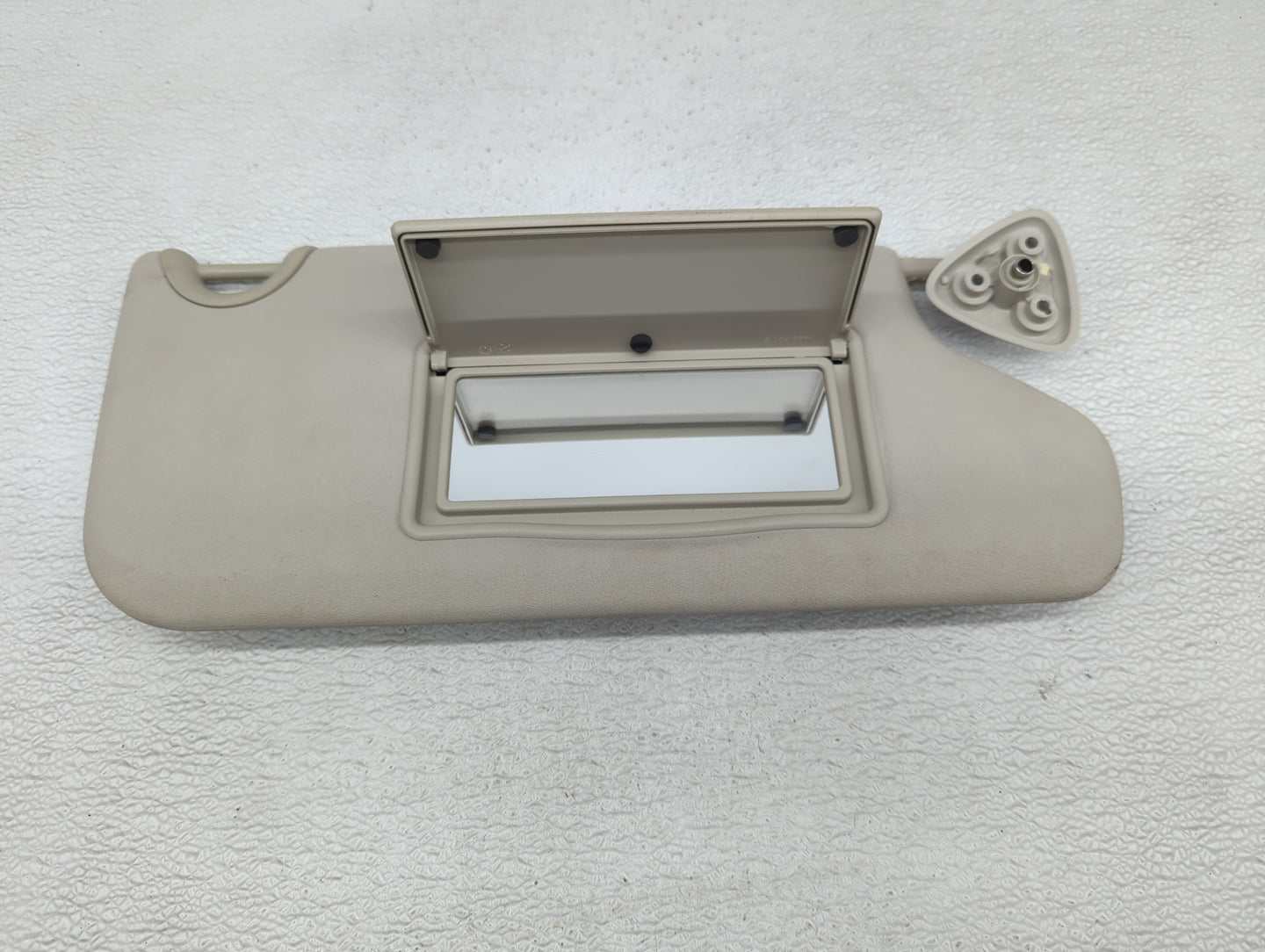 2017 Dodge Journey Sun Visor Shade Replacement Passenger Right Mirror Fits OEM Used Auto Parts - Oemusedautoparts1.com