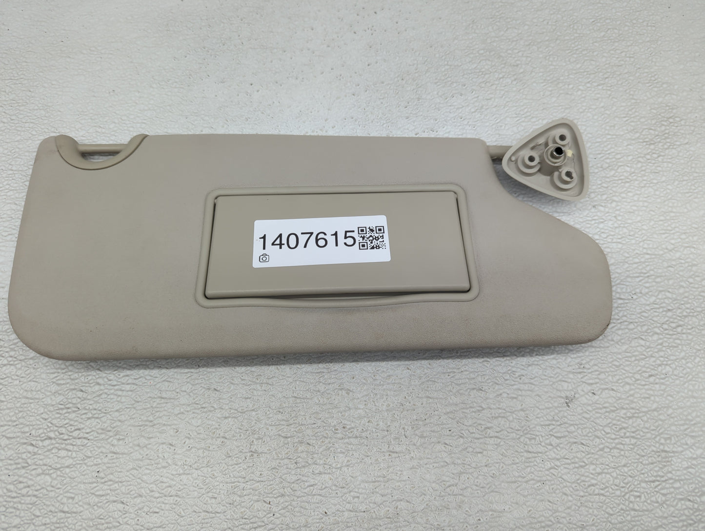 2017 Dodge Journey Sun Visor Shade Replacement Passenger Right Mirror Fits OEM Used Auto Parts - Oemusedautoparts1.com