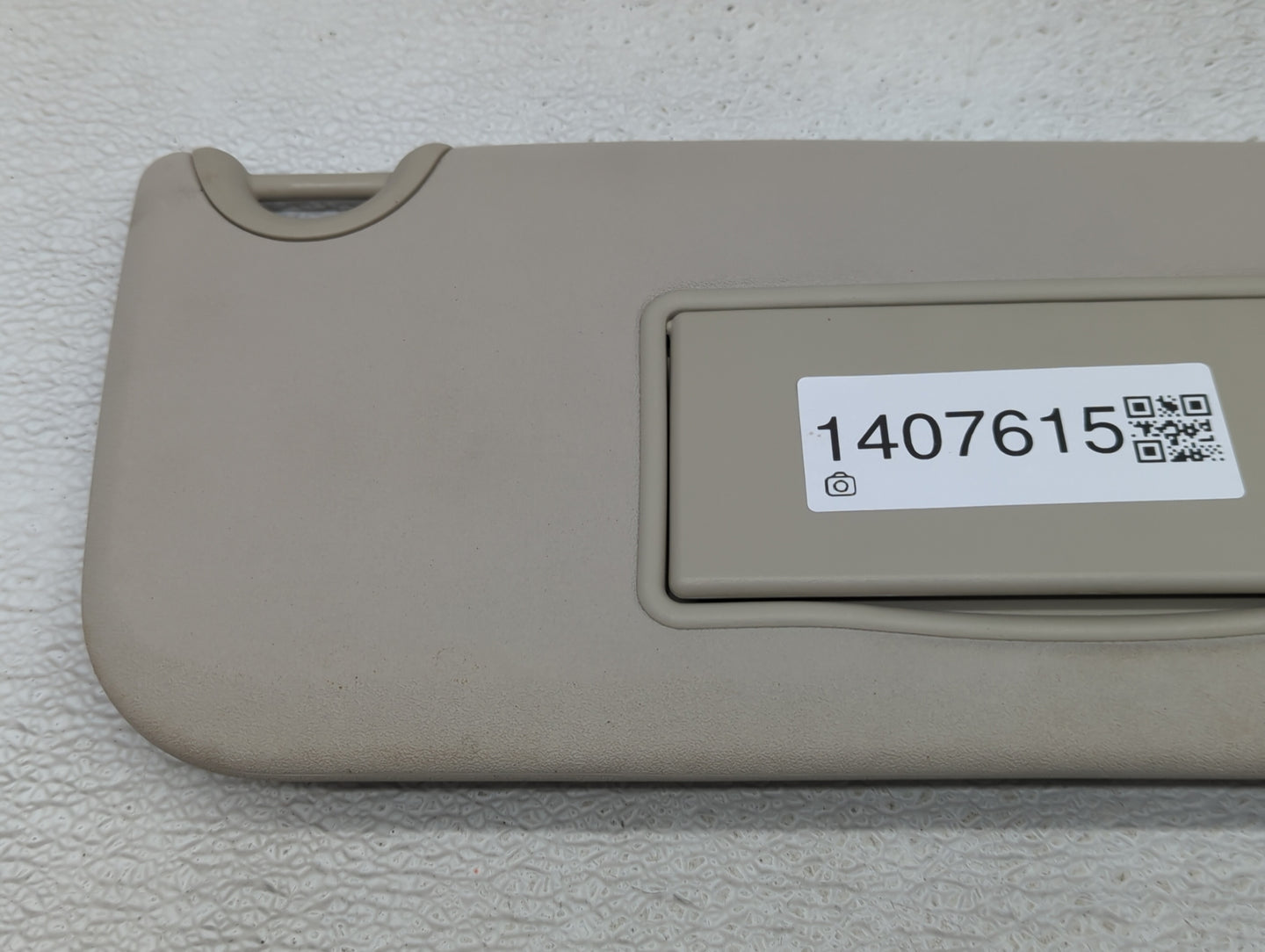 2017 Dodge Journey Sun Visor Shade Replacement Passenger Right Mirror Fits OEM Used Auto Parts - Oemusedautoparts1.com