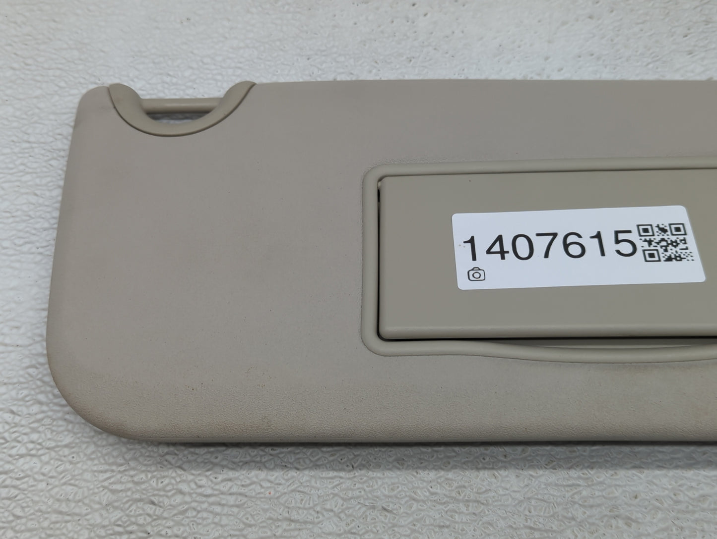 2017 Dodge Journey Sun Visor Shade Replacement Passenger Right Mirror Fits OEM Used Auto Parts - Oemusedautoparts1.com