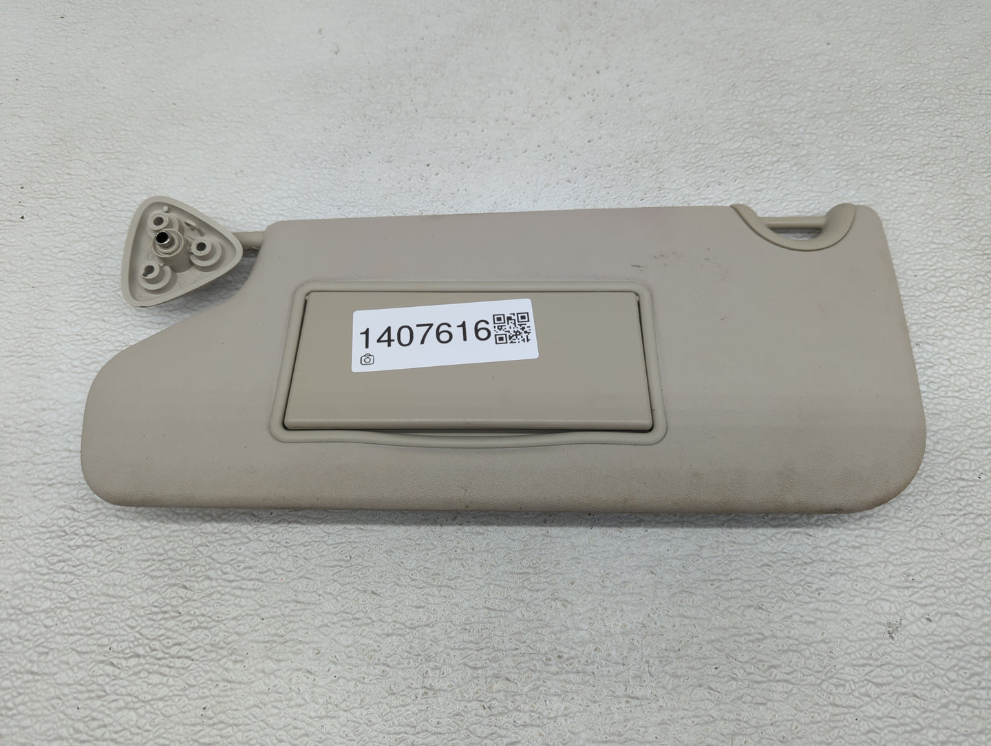 2017 Dodge Journey Sun Visor Shade Replacement Driver Left Mirror Fits OEM Used Auto Parts - Oemusedautoparts1.com