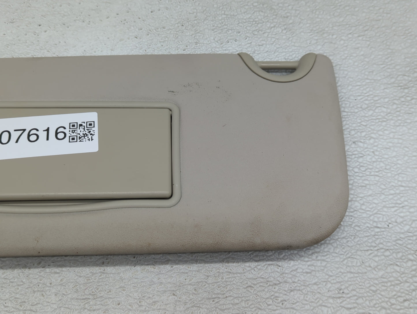 2017 Dodge Journey Sun Visor Shade Replacement Driver Left Mirror Fits OEM Used Auto Parts - Oemusedautoparts1.com