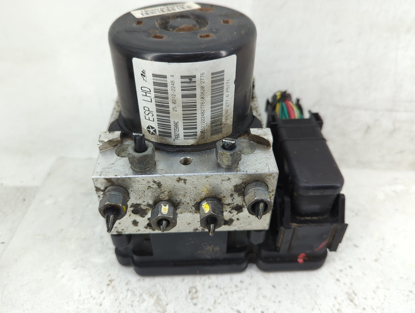 2017 Dodge Journey ABS Pump Control Module Replacement P/N:P68272268AC 25.0212-2248.4, 25.0928-5360.3, 28.5266-1205.3 Fits O
