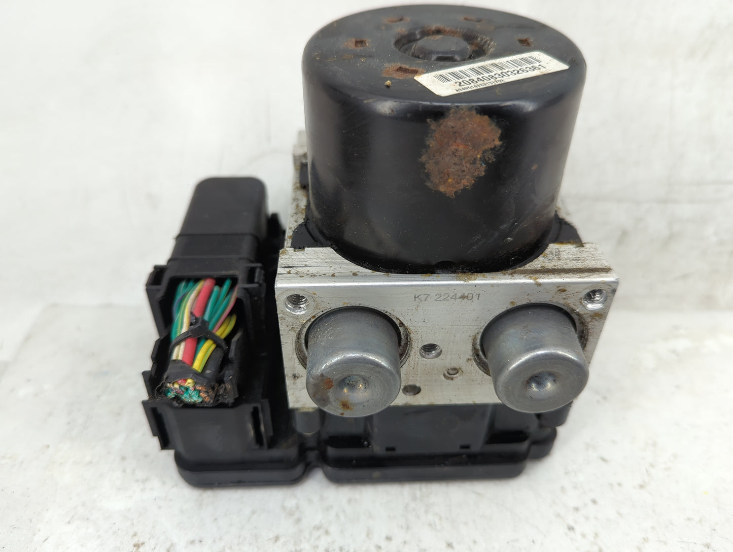 2017 Dodge Journey ABS Pump Control Module Replacement P/N:P68272268AC 25.0212-2248.4, 25.0928-5360.3, 28.5266-1205.3 Fits O