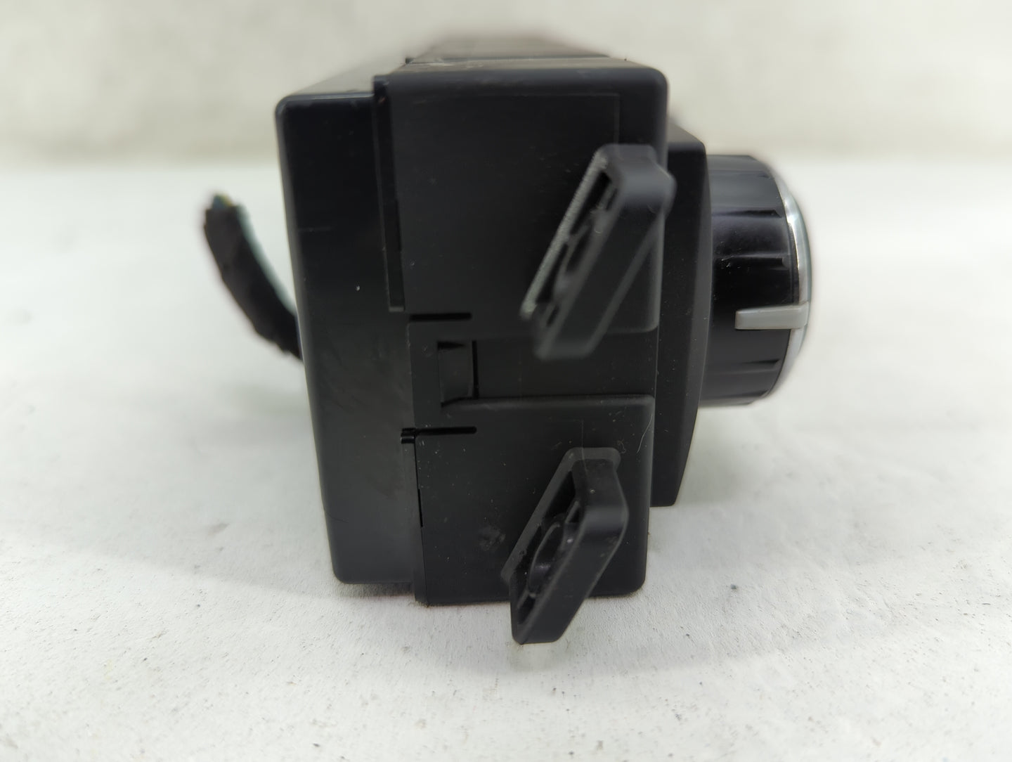 2011-2020 Dodge Journey Climate Control Module Temperature AC/Heater Replacement P/N:55111312AC Fits OEM Used Auto Parts - O